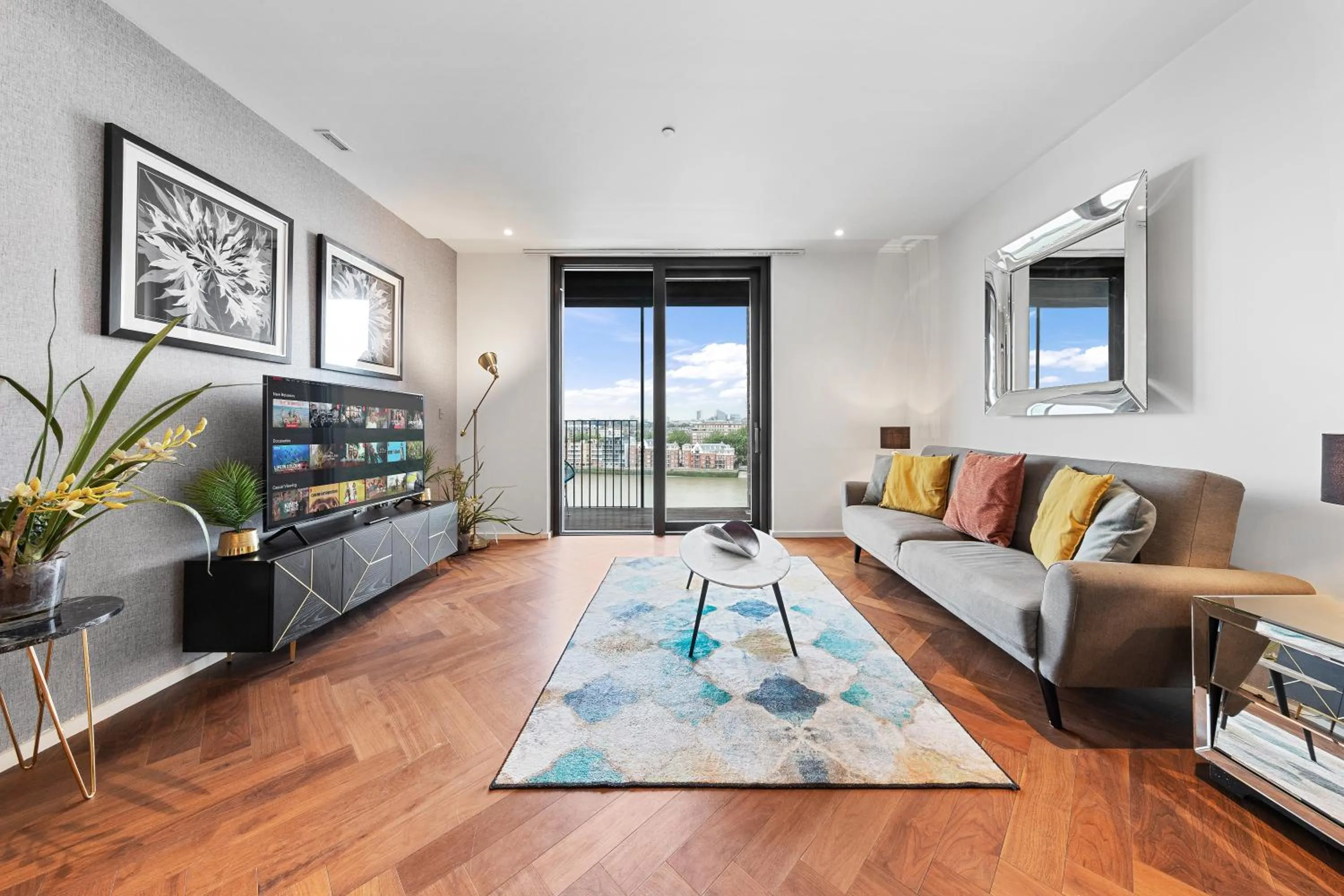 TV and multimedia in River Panorama Central London 2 bedroom New Development