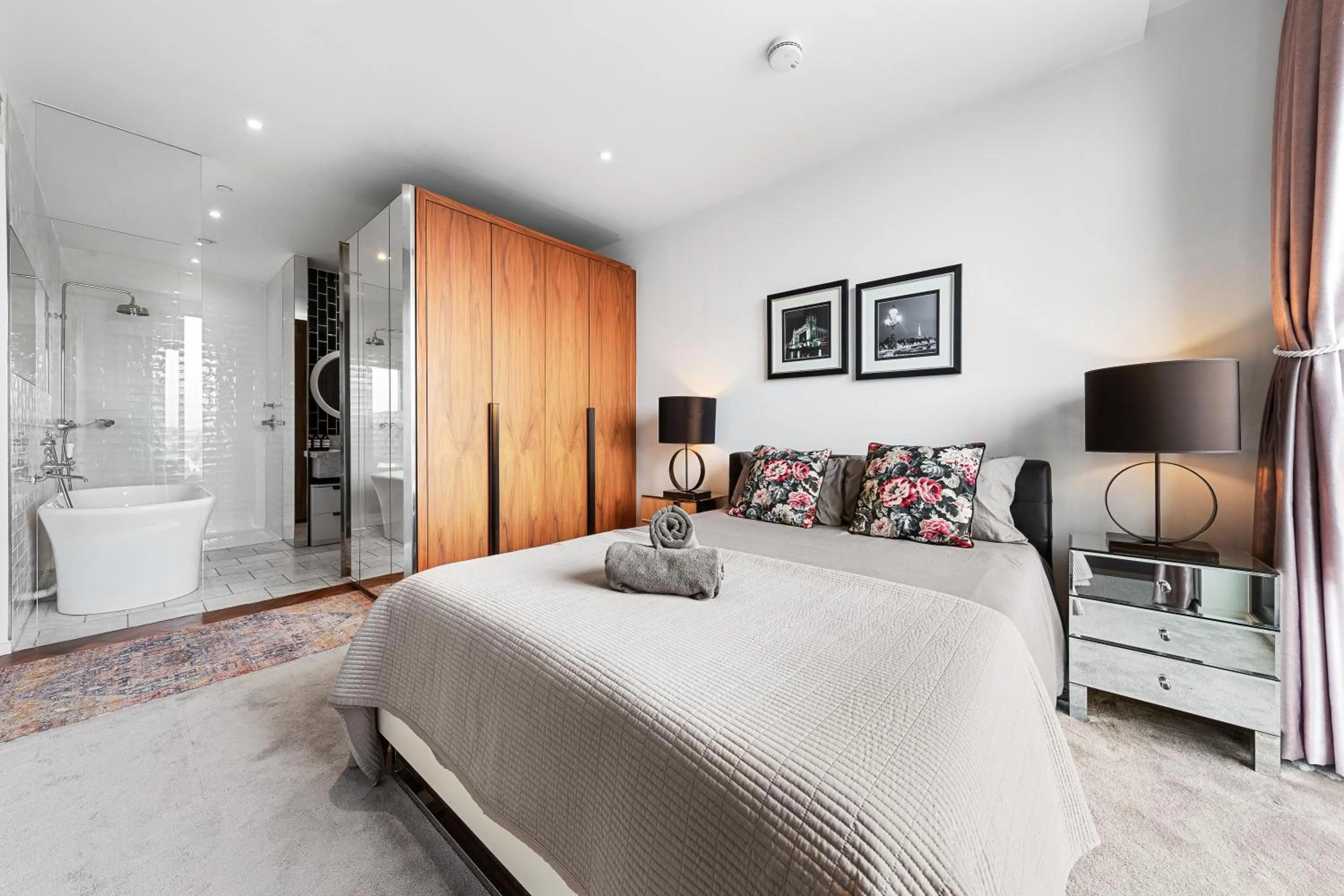 Bed in River Panorama Central London 2 bedroom New Development