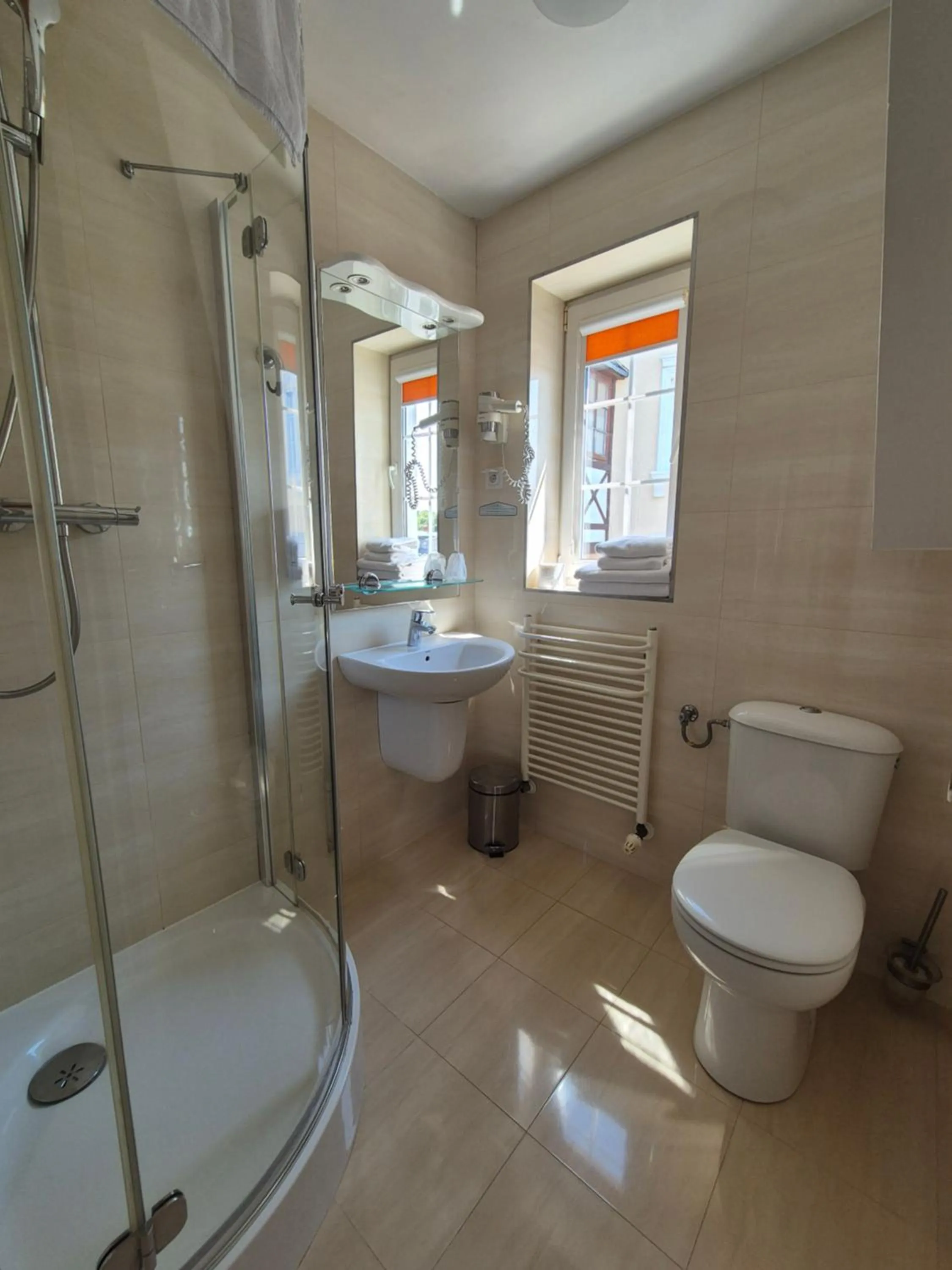 Shower in Meduza Hotel & Spa