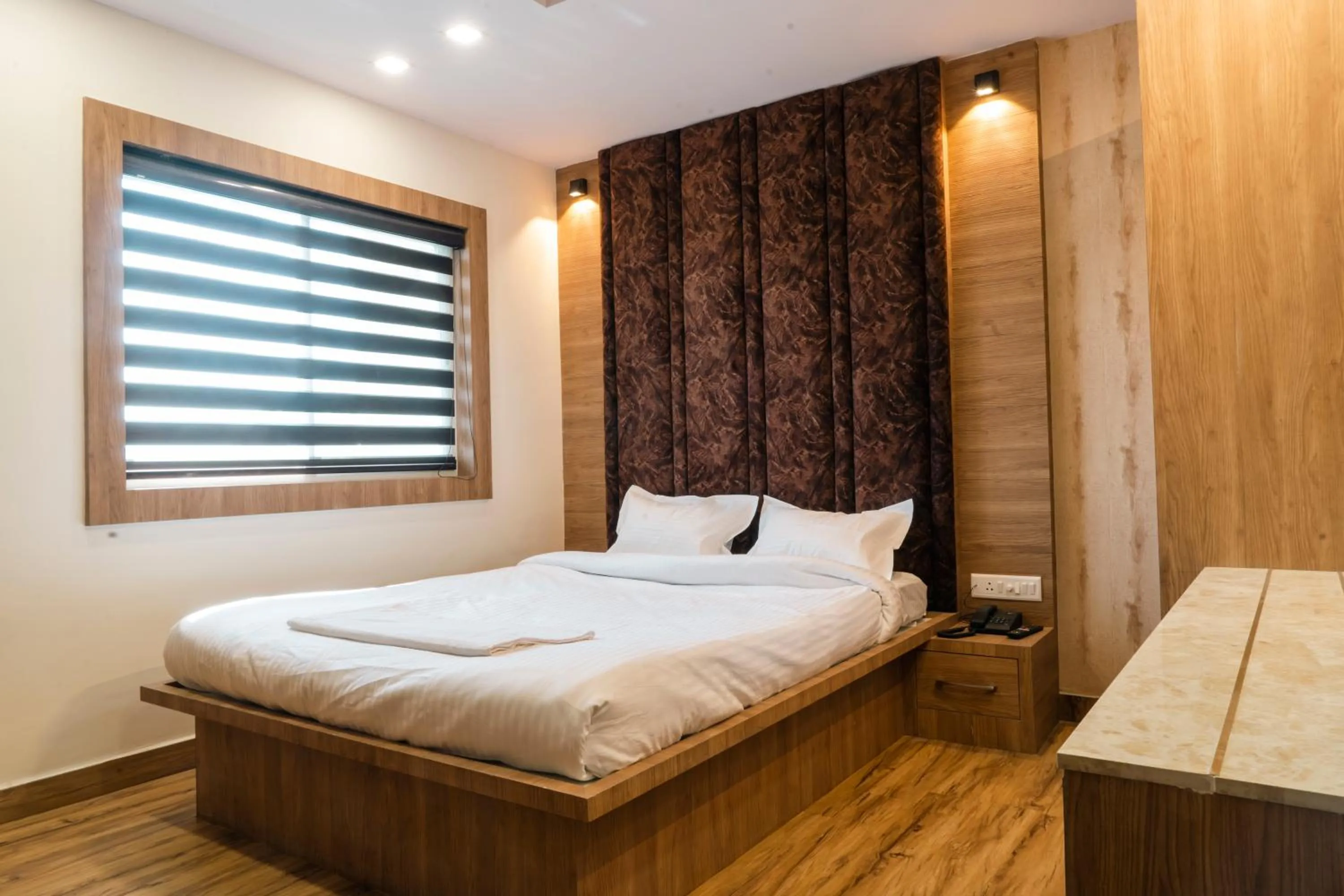 Bedroom in Hotel Sohrai Inn