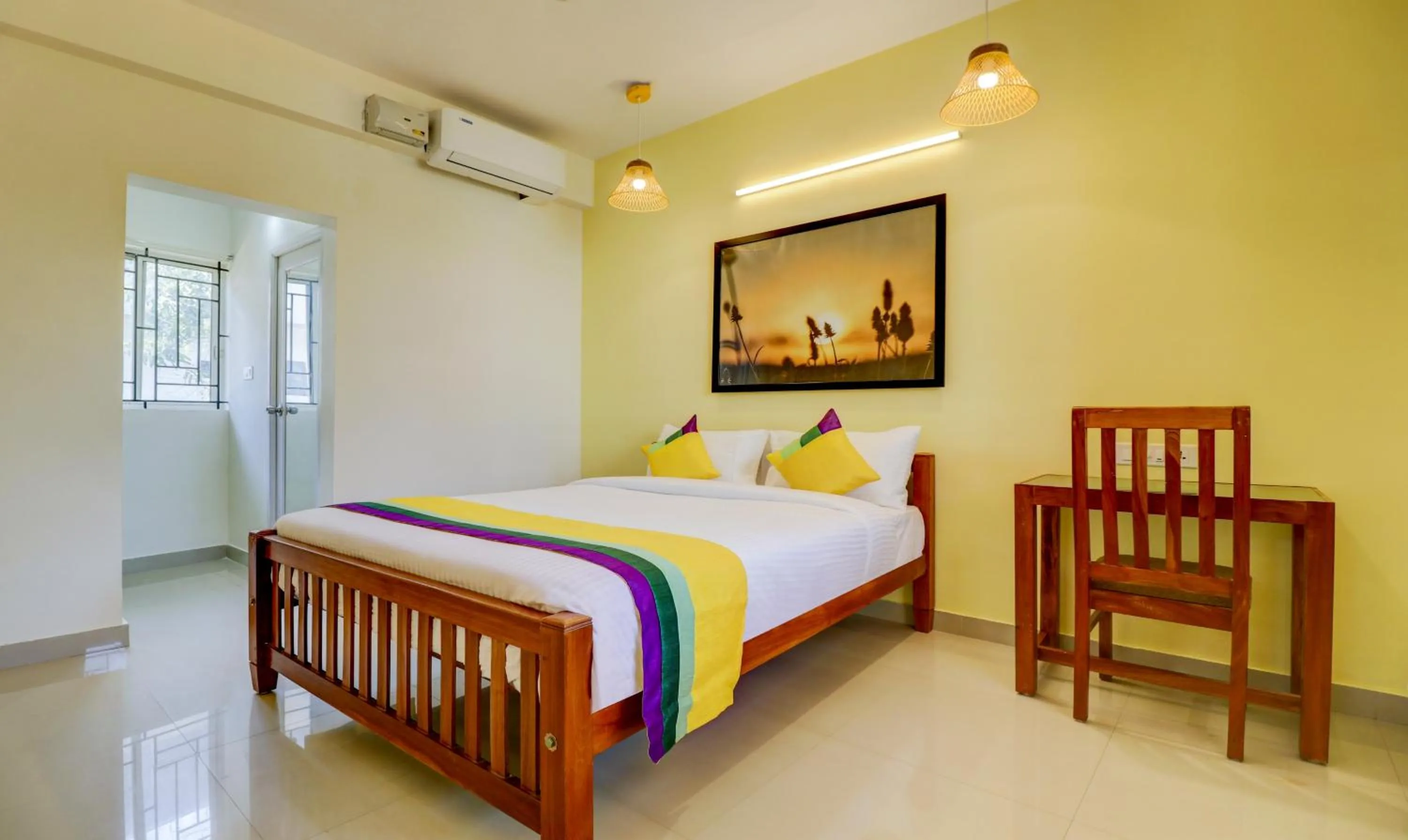 Bedroom, Bed in Itsy Hotels Ushodaya Royal Residency