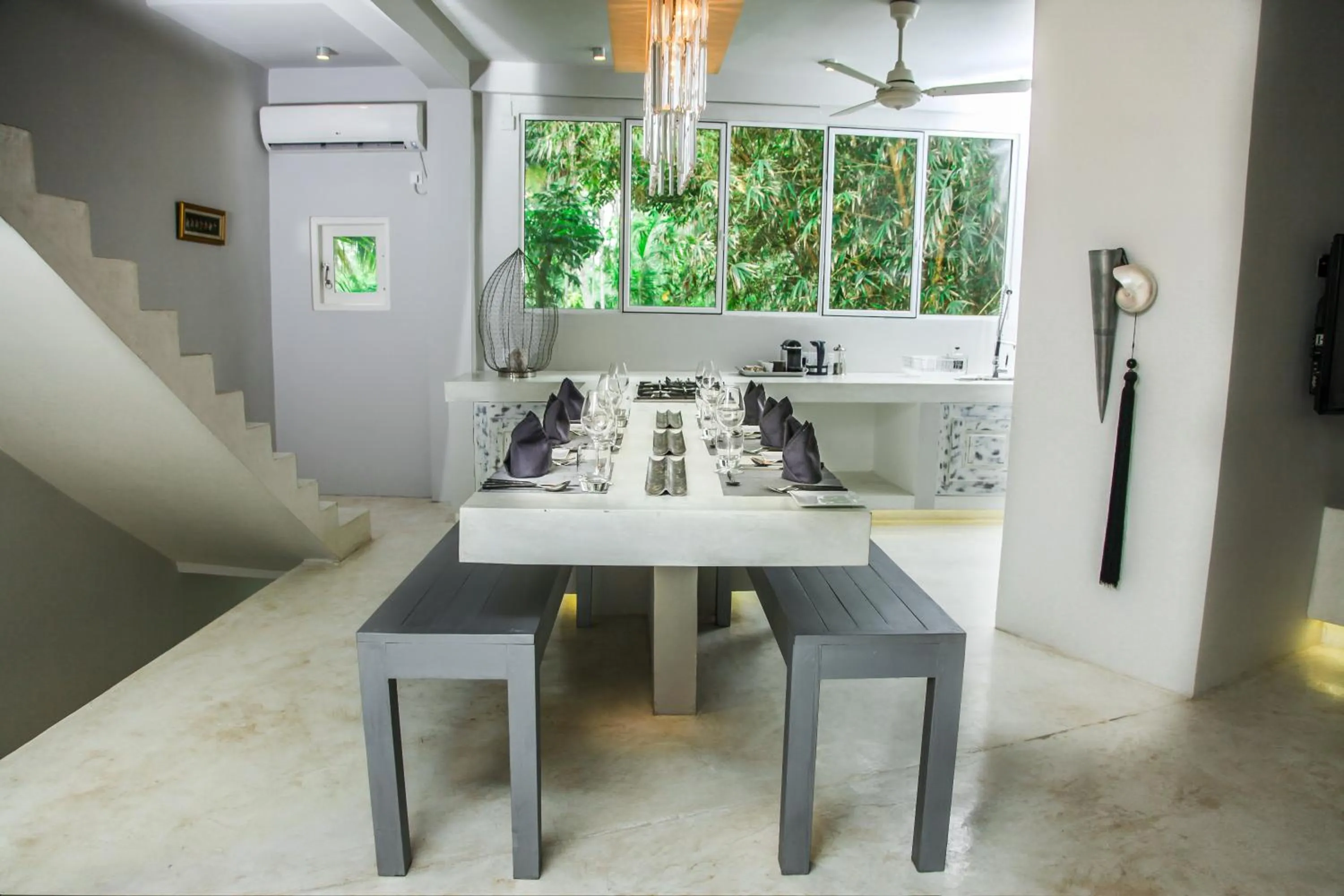 Dining area in W15 Escape