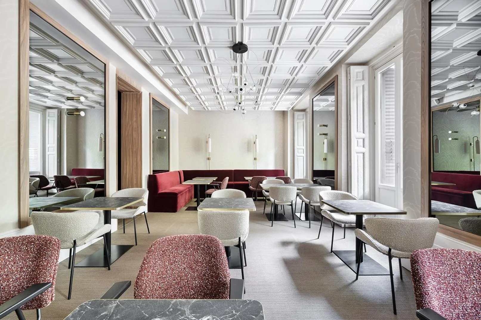 Area and facilities in One Shot Recoletos