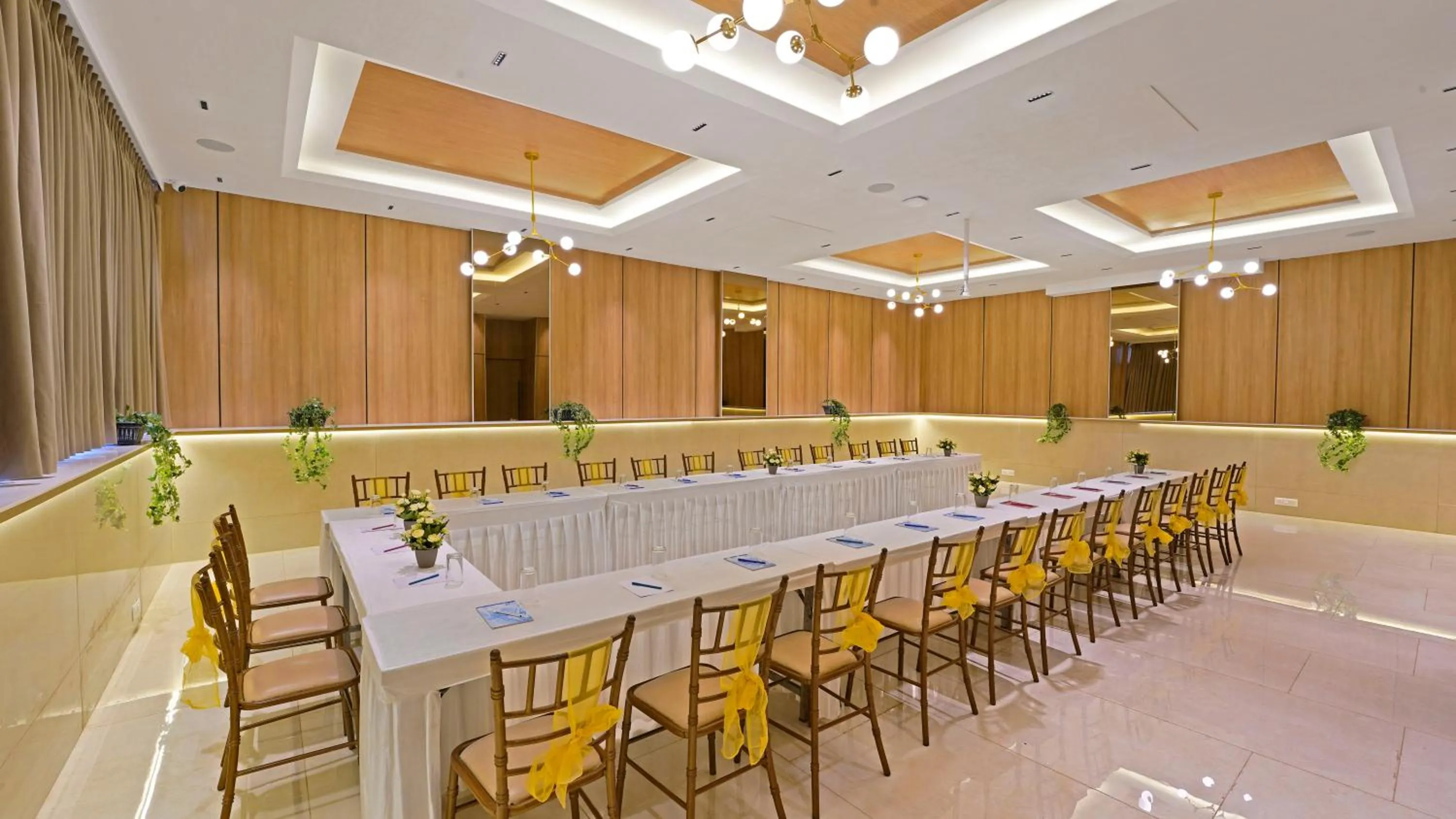 Meeting/conference room in Click Hotel Biz - Bangalore Airport