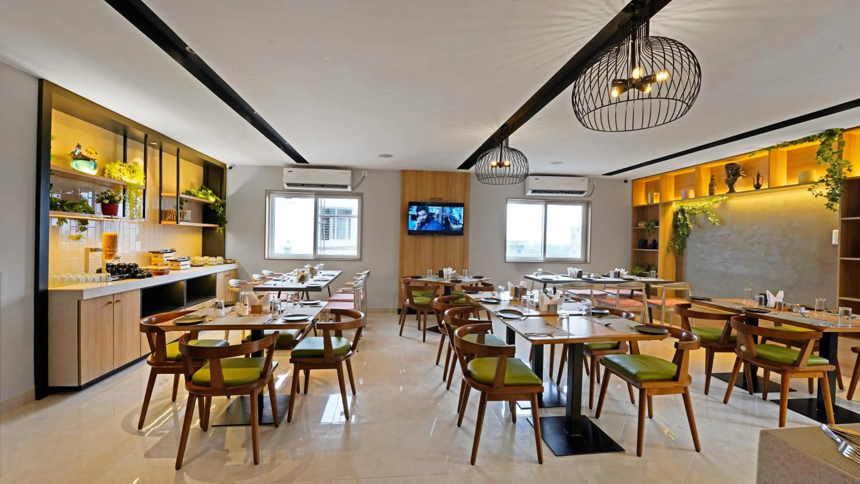 Restaurant/places to eat in Click Hotel Biz - Bangalore Airport