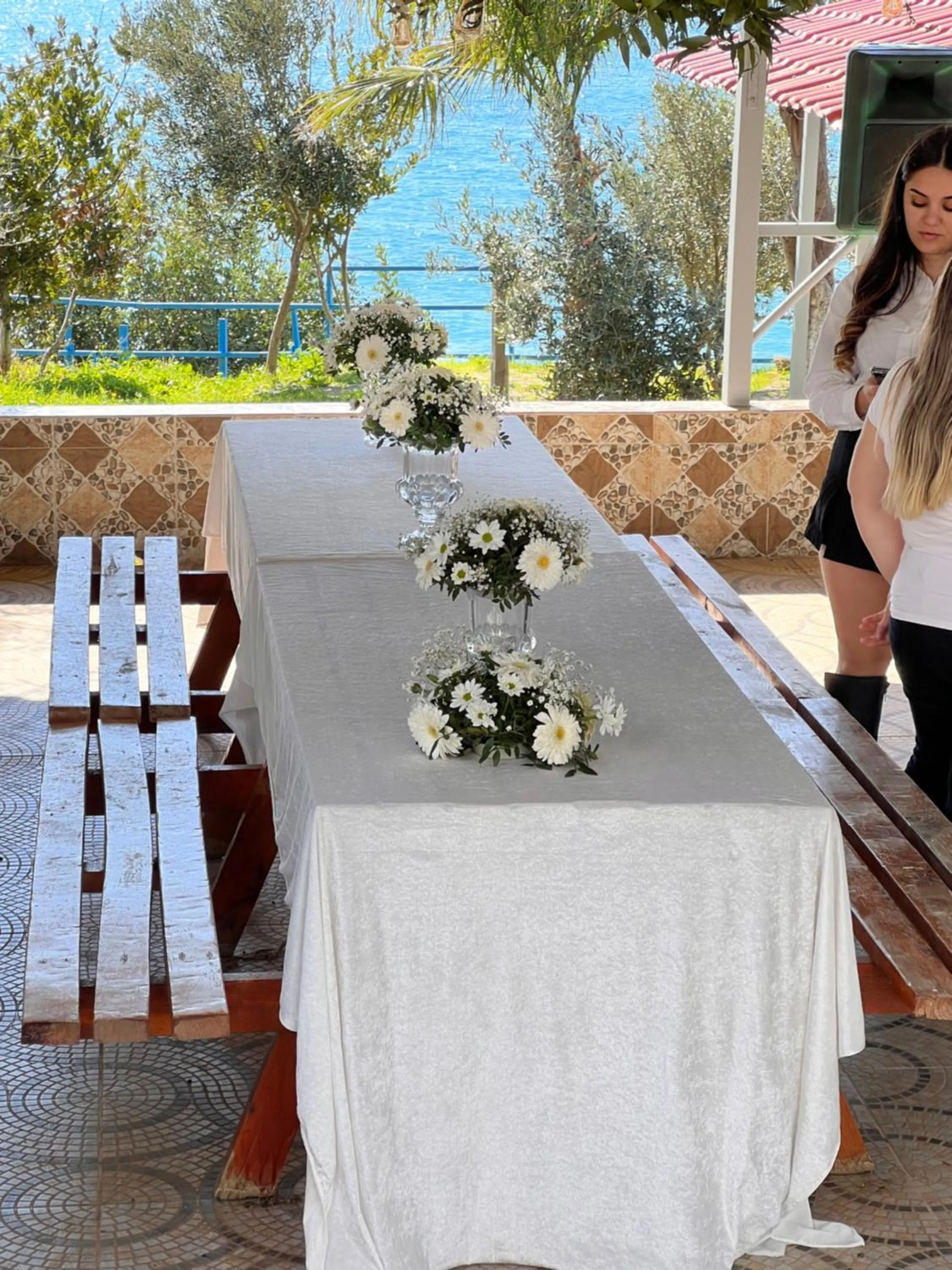 Restaurant/places to eat in Mavi Cennet Camping Caravan