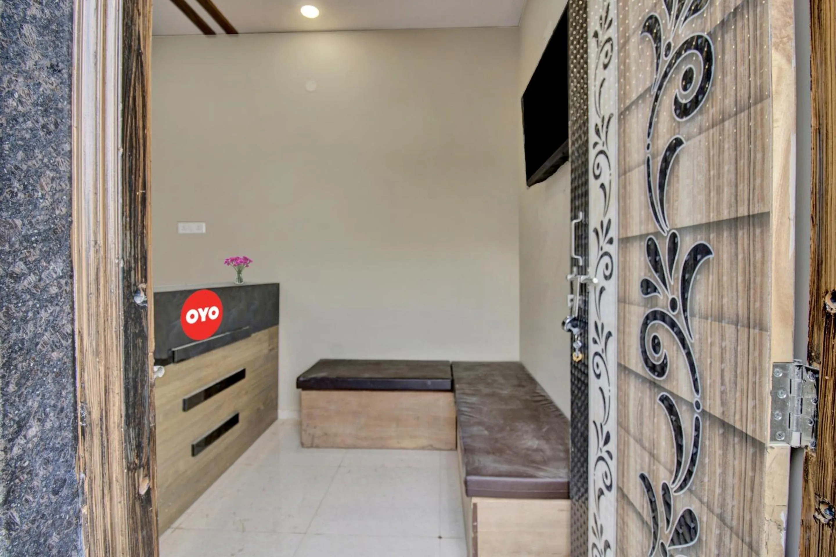 Lobby or reception in Hotel O by OYO R K Guest House