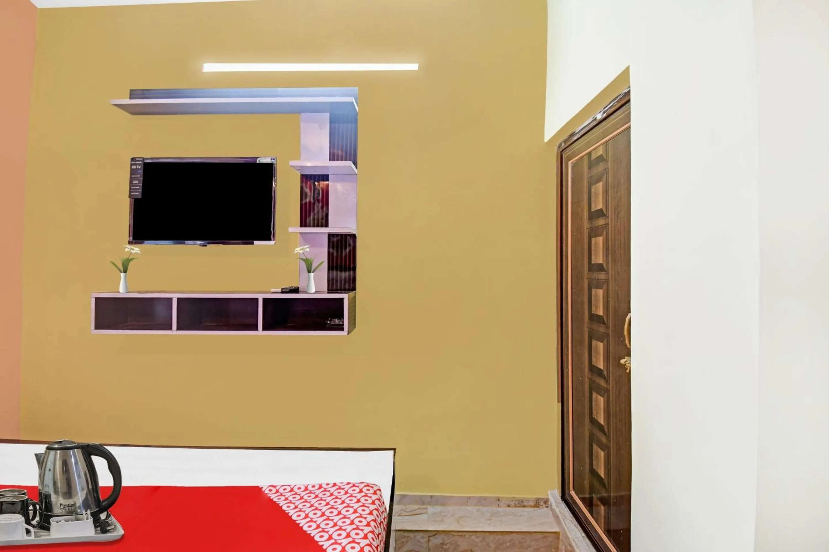 Bedroom in Hotel O Ankan Regency Near Acropolis Mall