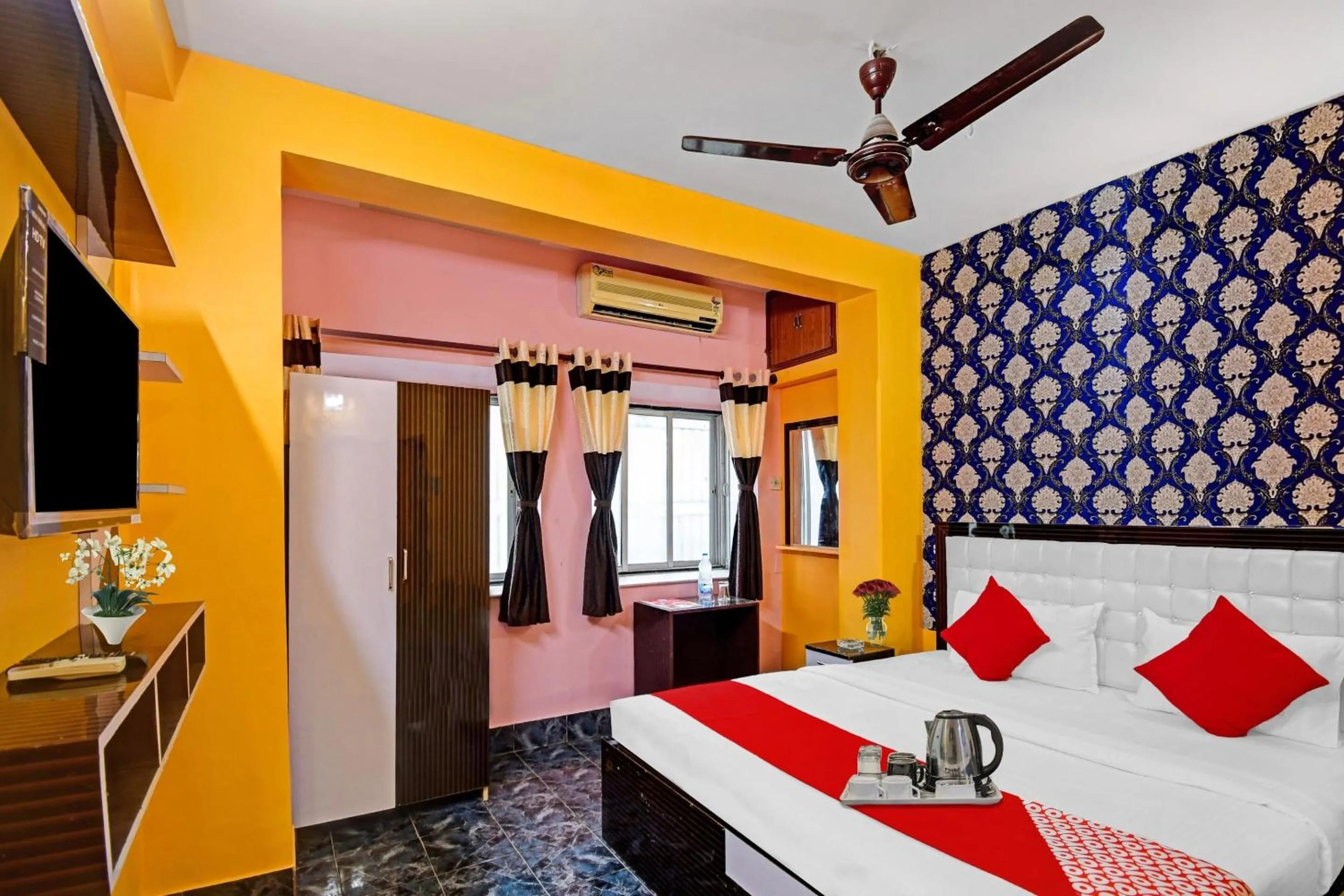 Bedroom, Bed in Hotel O Ankan Regency Near Acropolis Mall