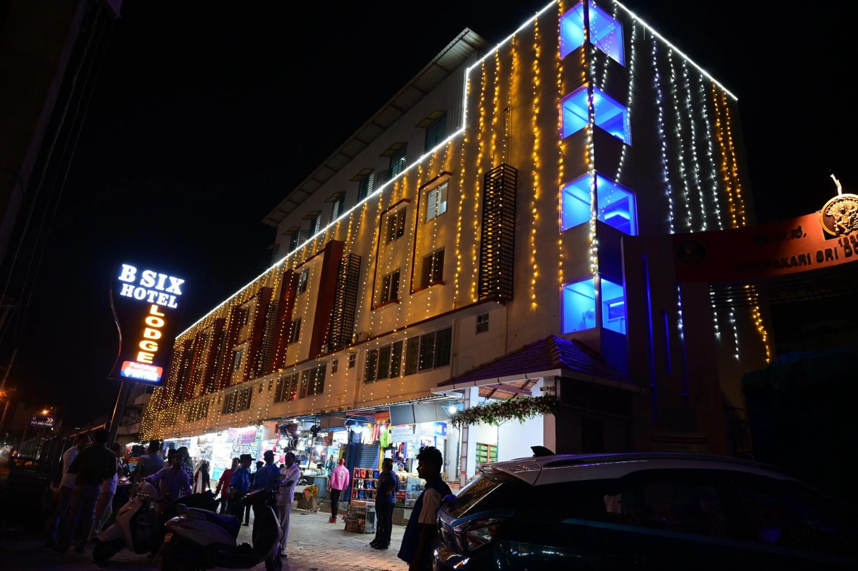 Night in B SIX HOTEL