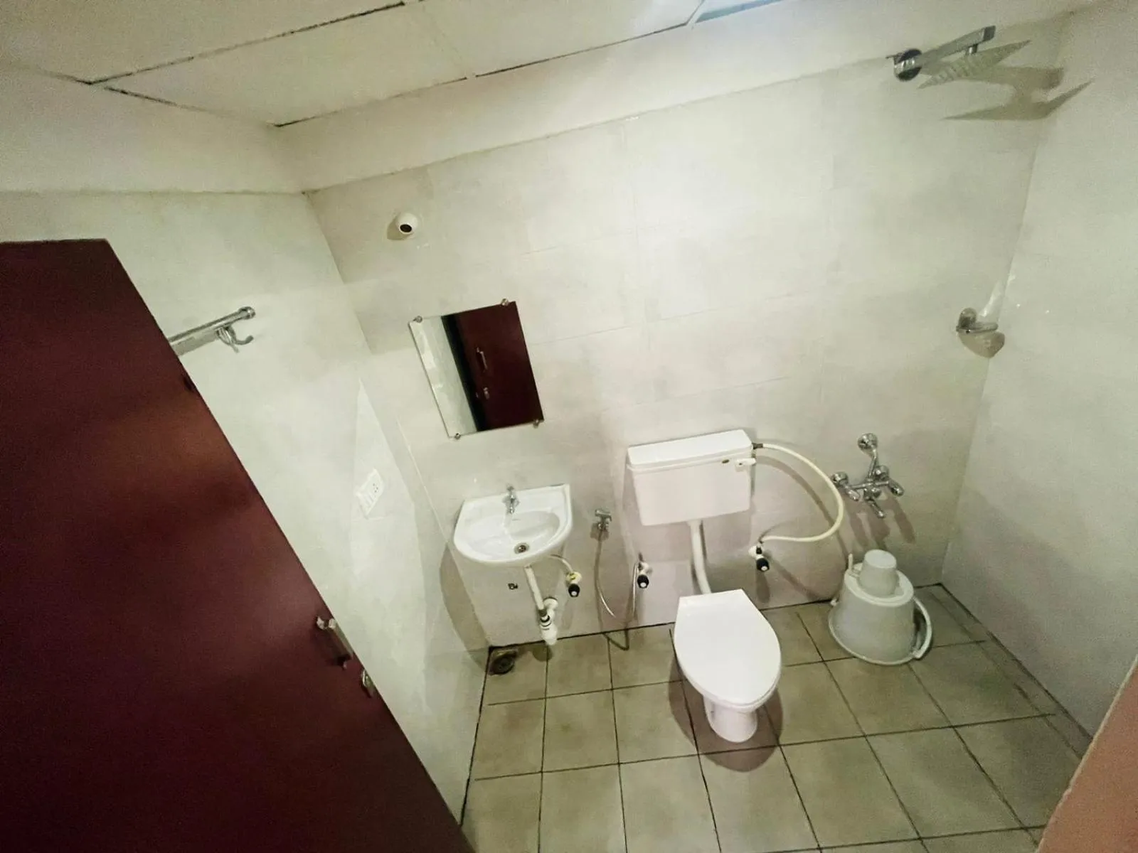 Toilet in B SIX HOTEL