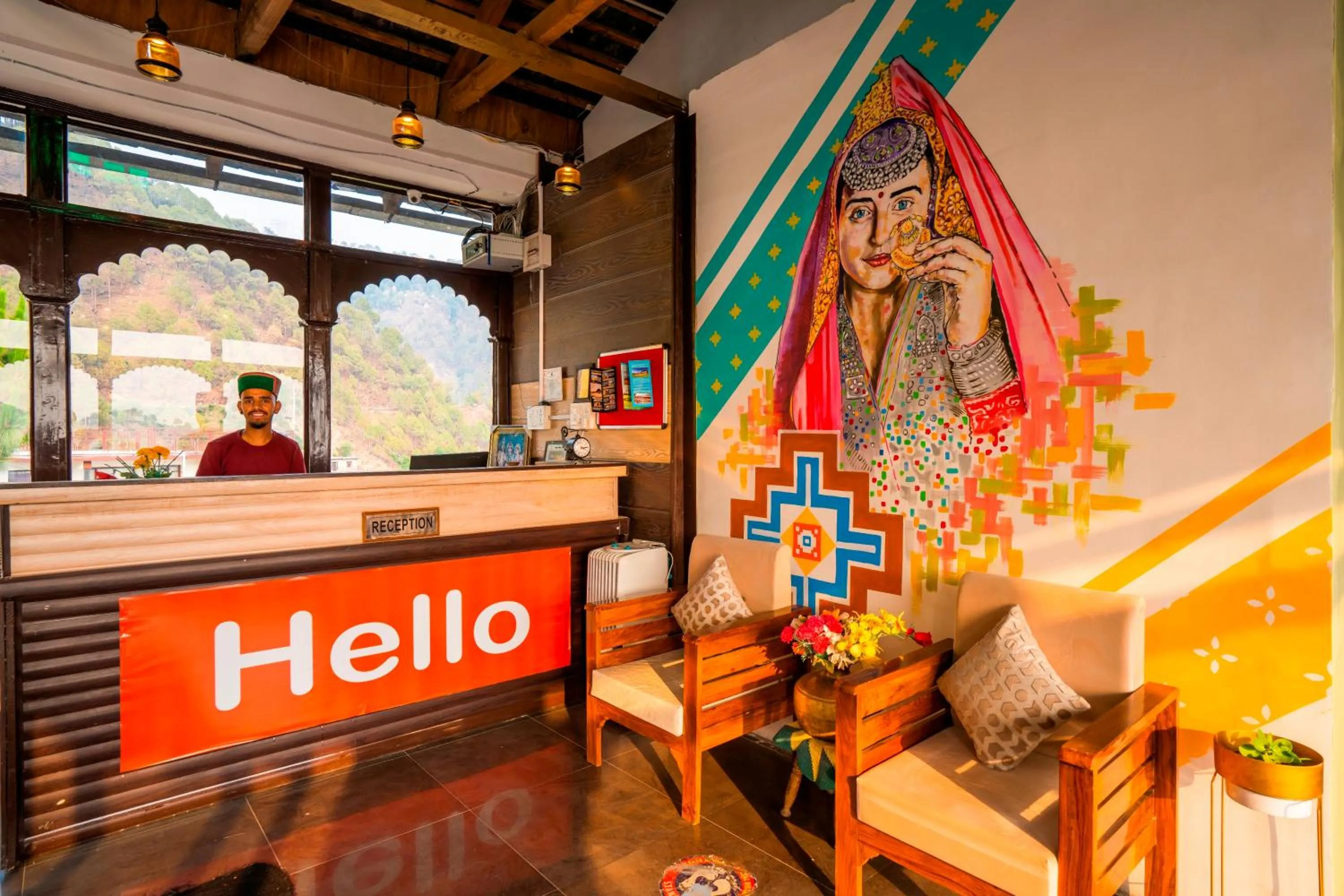 Lobby or reception in Zostel Banikhet (Dalhousie)