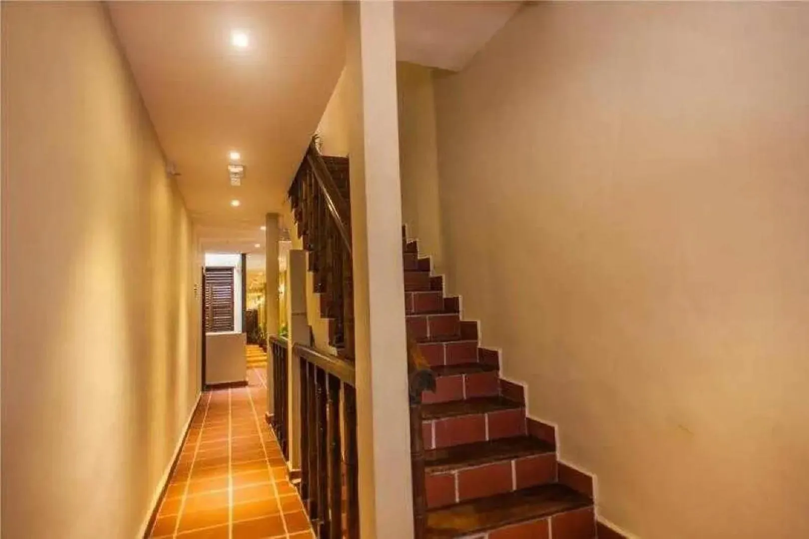 Property building in 118 Robbin's Nest