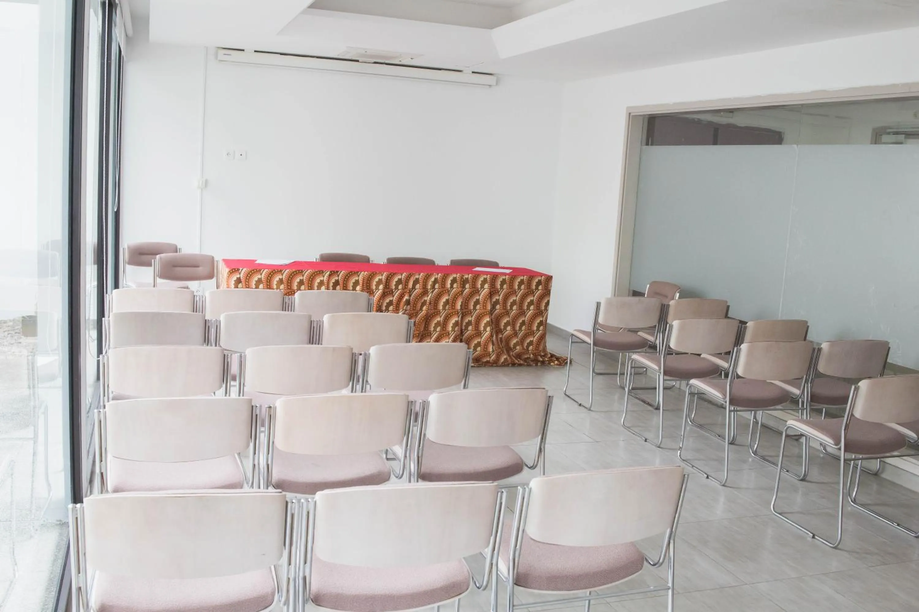 Meeting/conference room in MINA Hotel Libreville