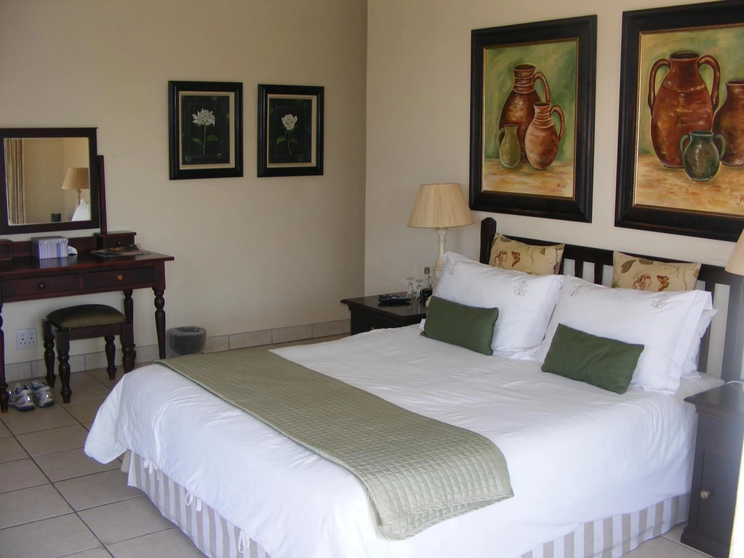 Bedroom, Bed in Joan's Bed and Breakfast