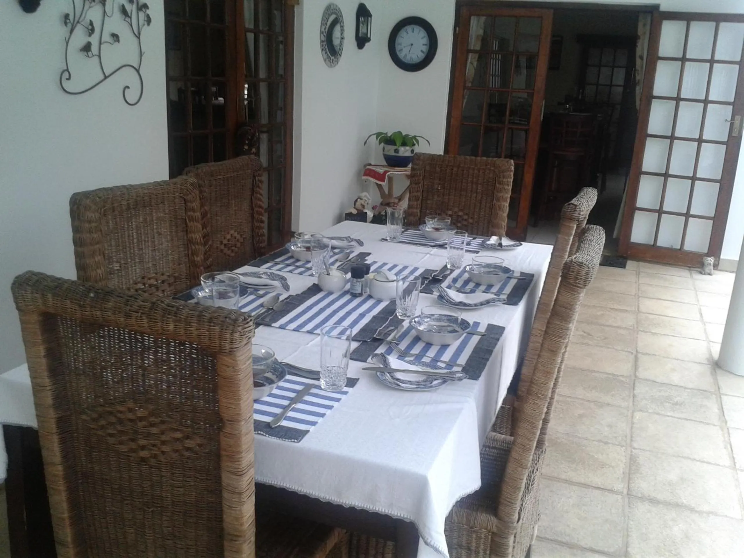 Breakfast in Joan's Bed and Breakfast