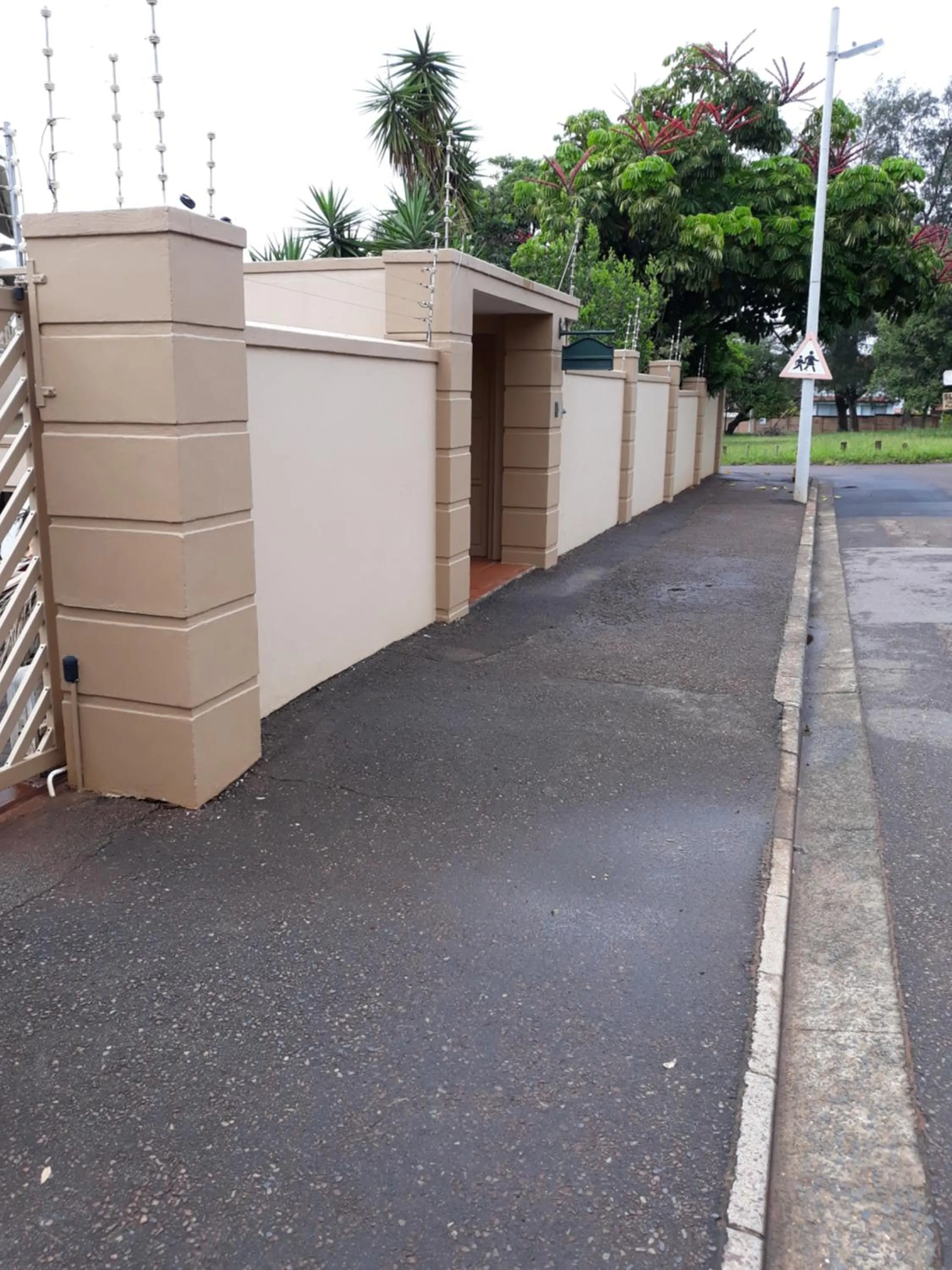 Facade/entrance in Joan's Bed and Breakfast
