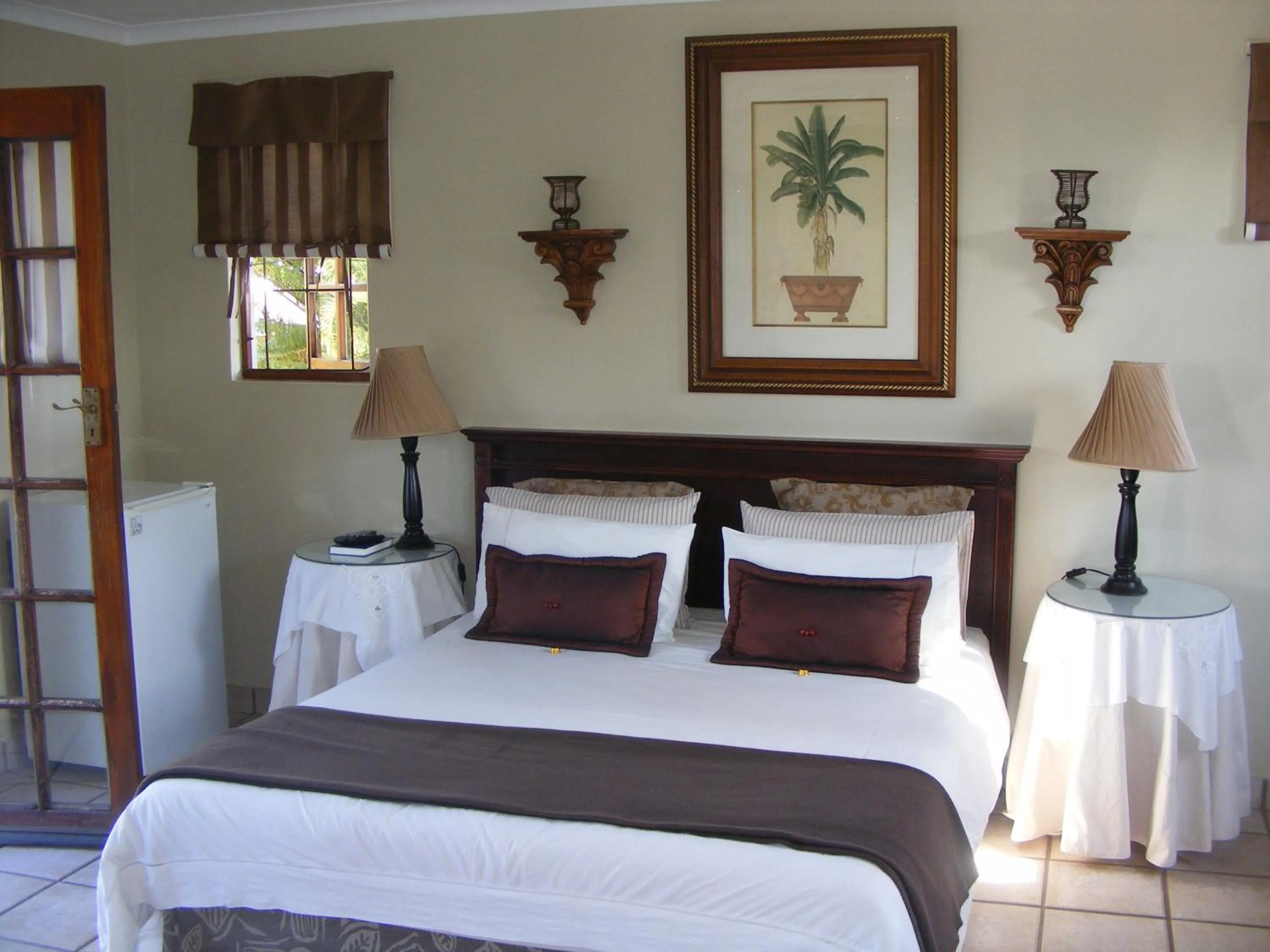 Bedroom, Bed in Joan's Bed and Breakfast