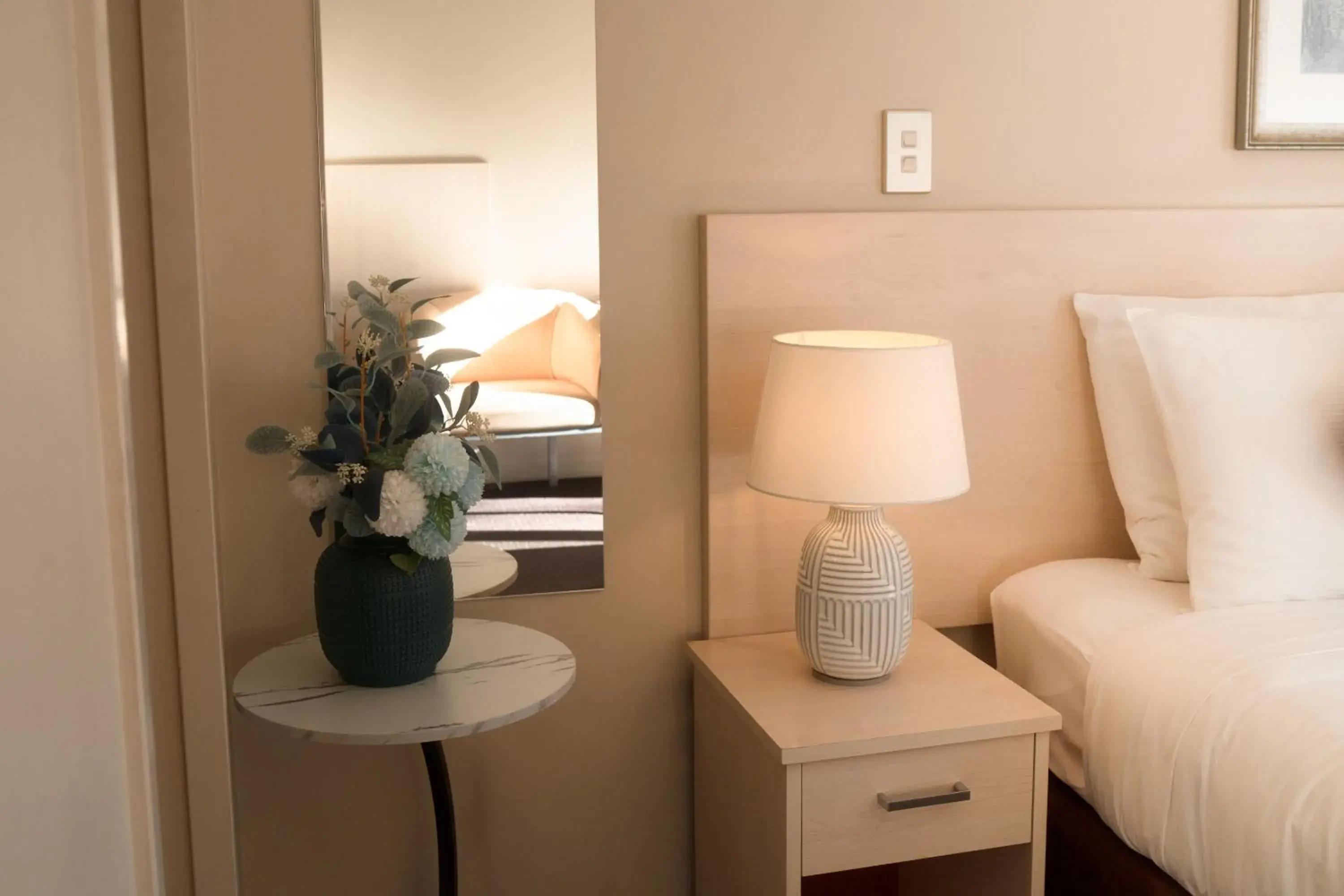 One-Bedroom Apartment in Kings Of Riccarton Motel- Close to Railway Station and Airport with Shuttle service One-Bedroom Apartment in Kings Of Riccarton Motel- Close to Railway Station and Airport with Shuttle service