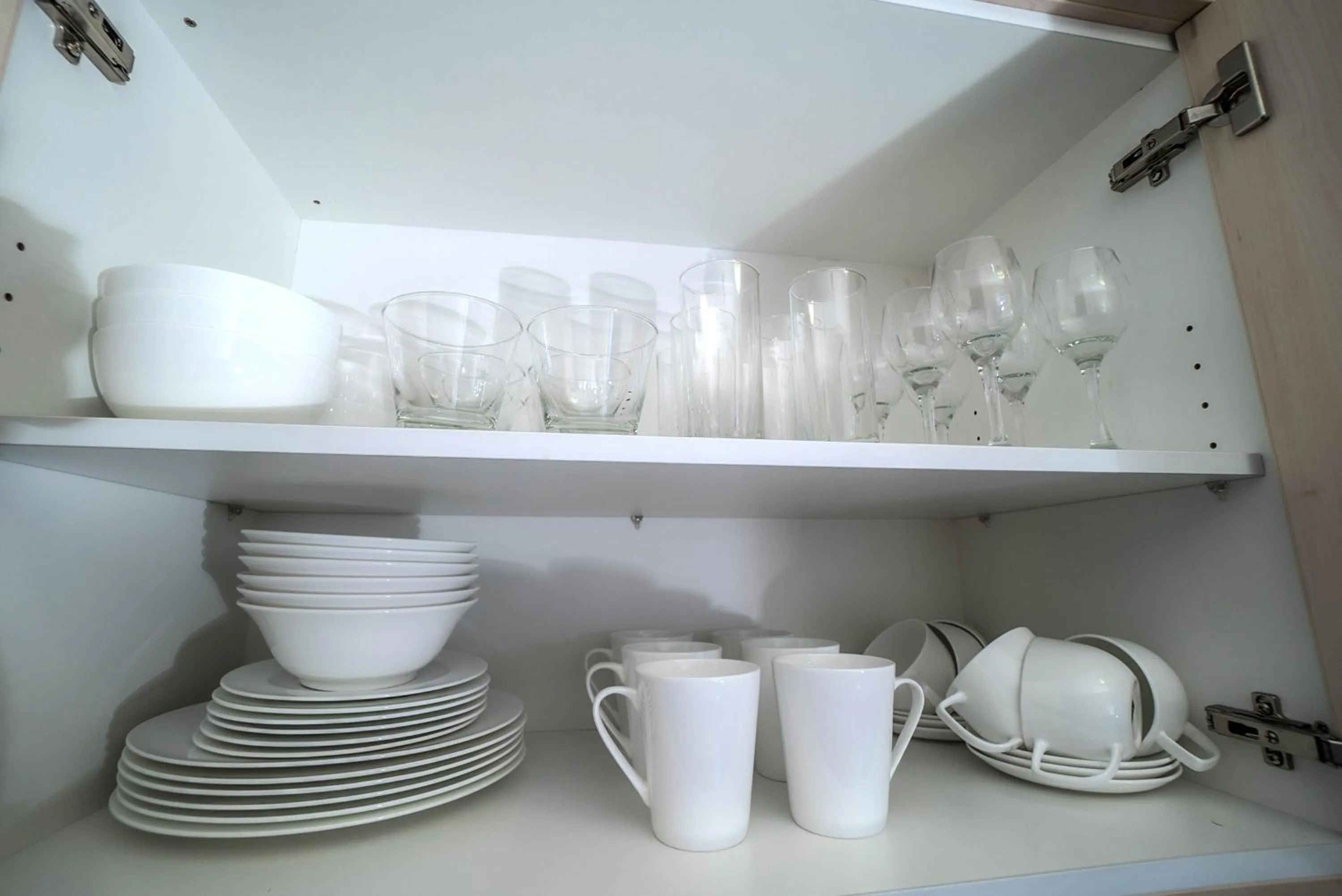 kitchen in Kings Of Riccarton Motel- Close to Railway Station and Airport with Shuttle service