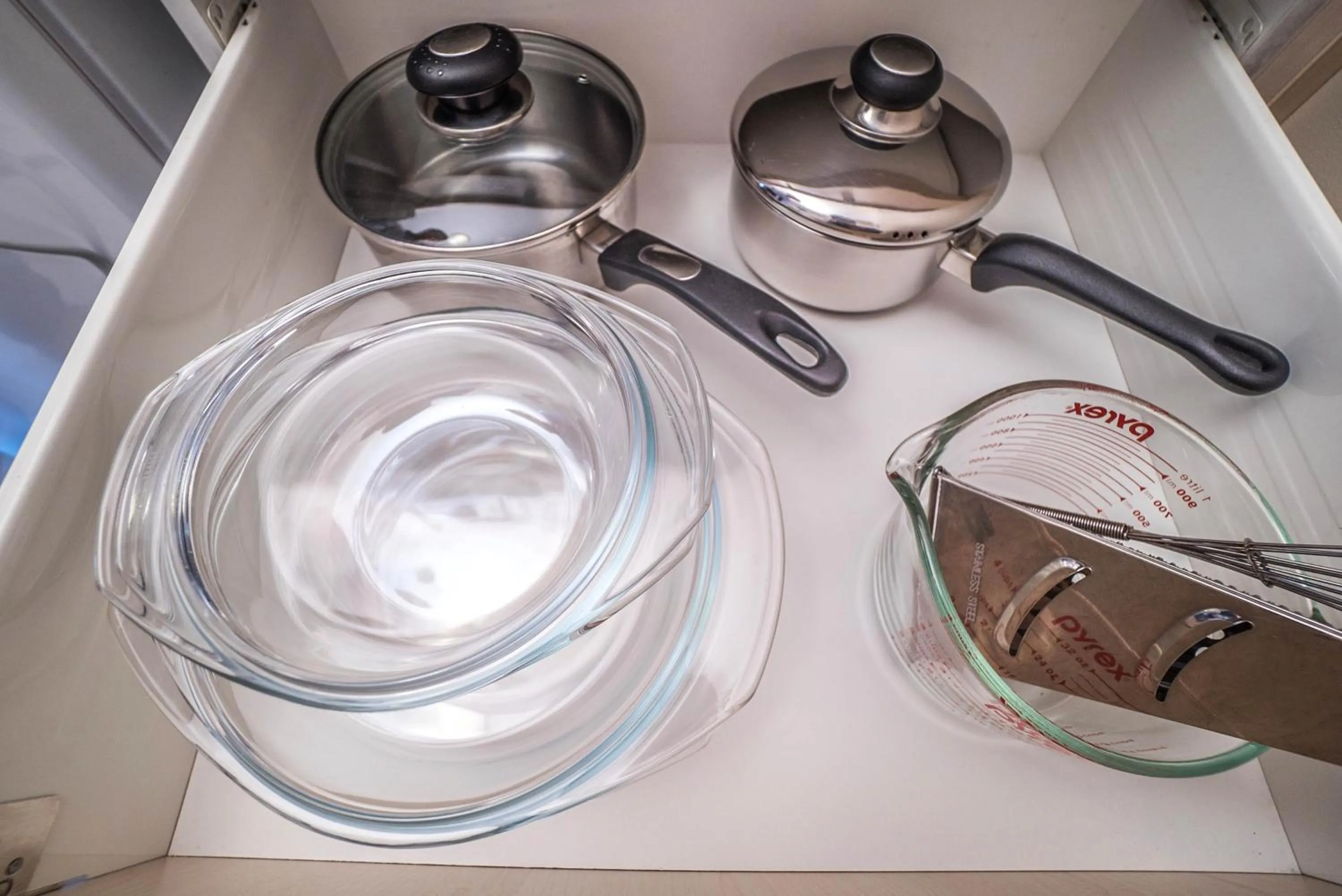 Kitchen or kitchenette in Kings Of Riccarton Motel- Close to Railway Station and Airport with Shuttle service