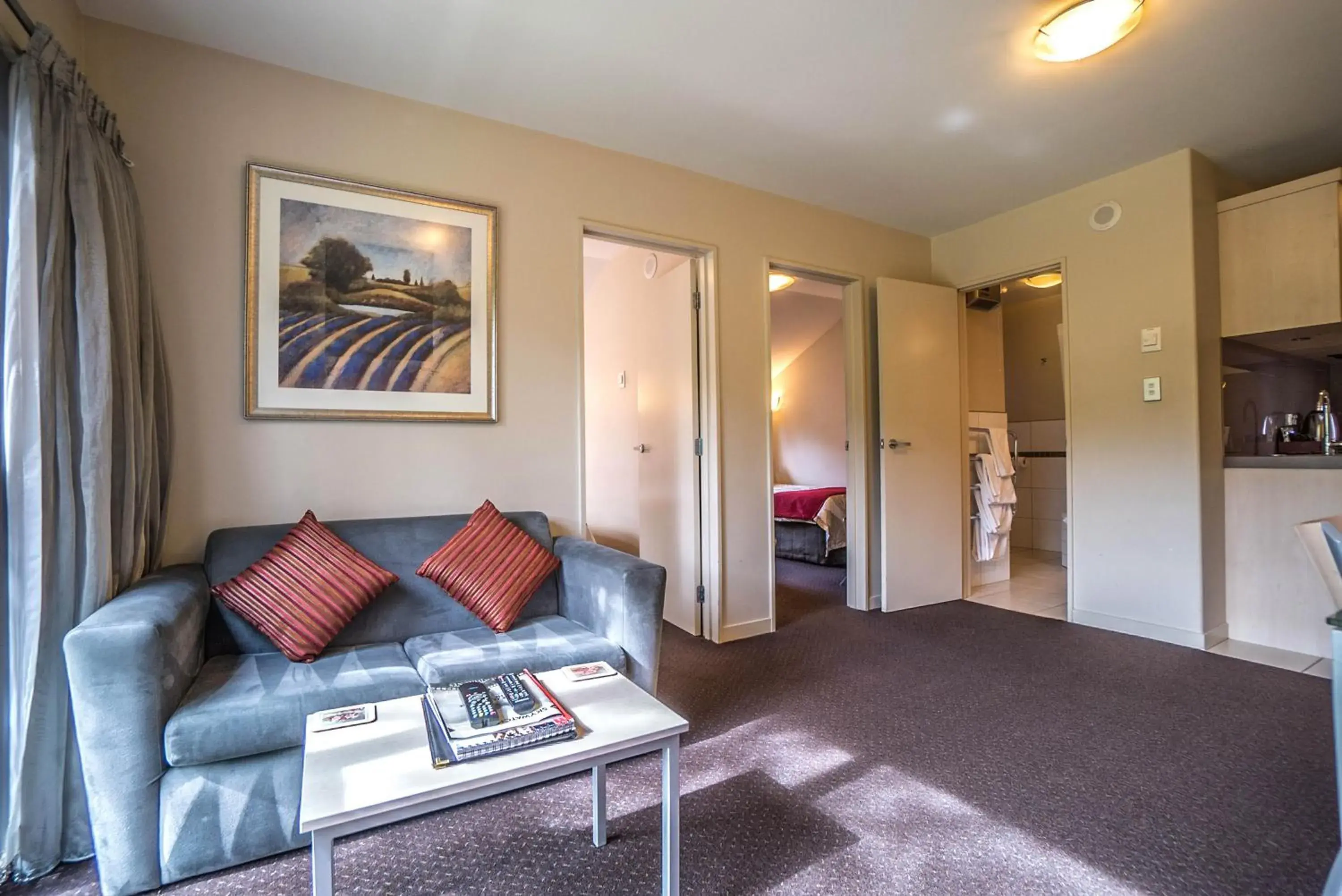 One-Bedroom Apartment in Kings Of Riccarton Motel with Airport Shuttle service One-Bedroom Apartment in Kings Of Riccarton Motel with Airport Shuttle service