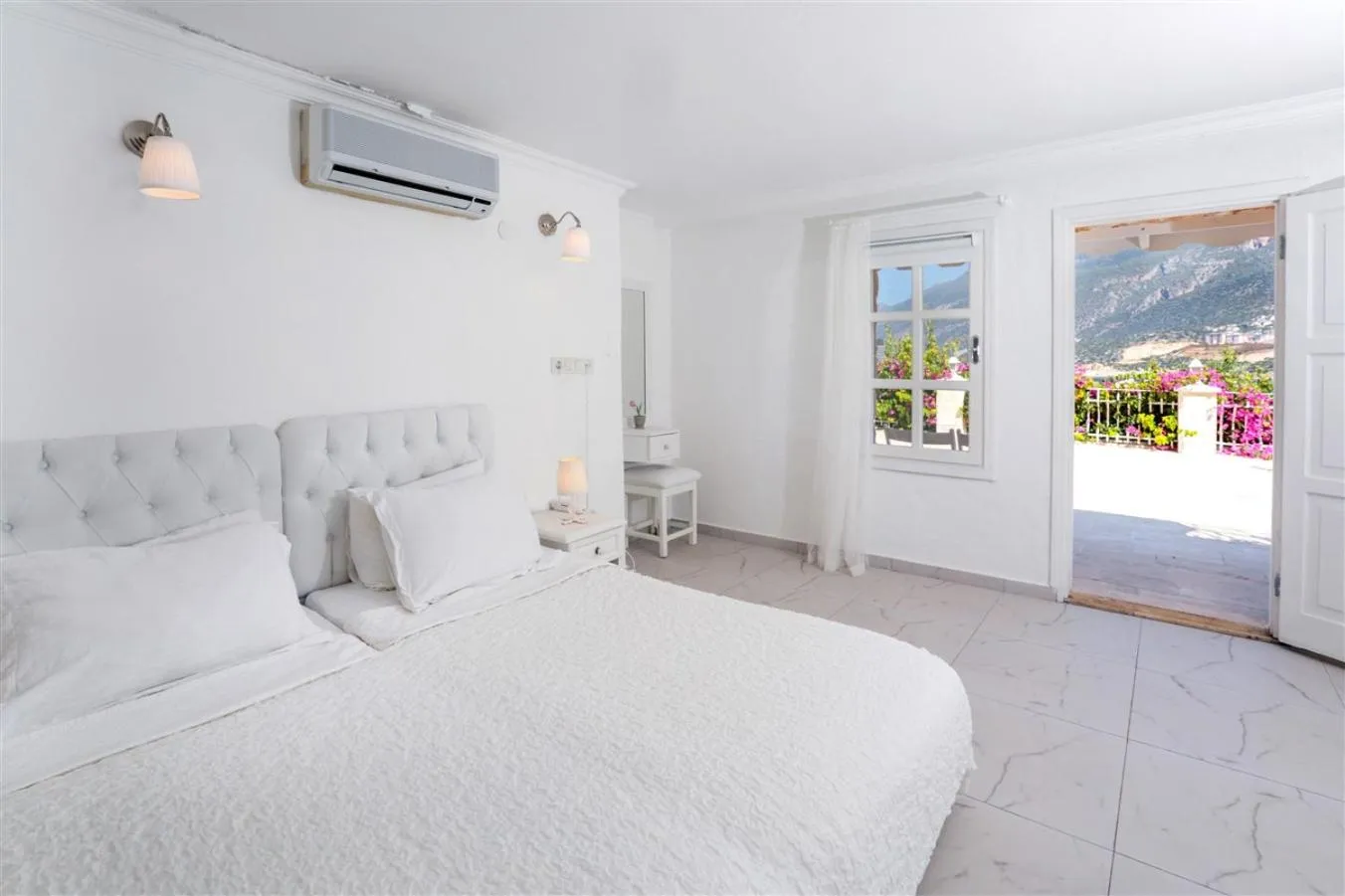 Bedroom, Bed in Club Çapa Hotel