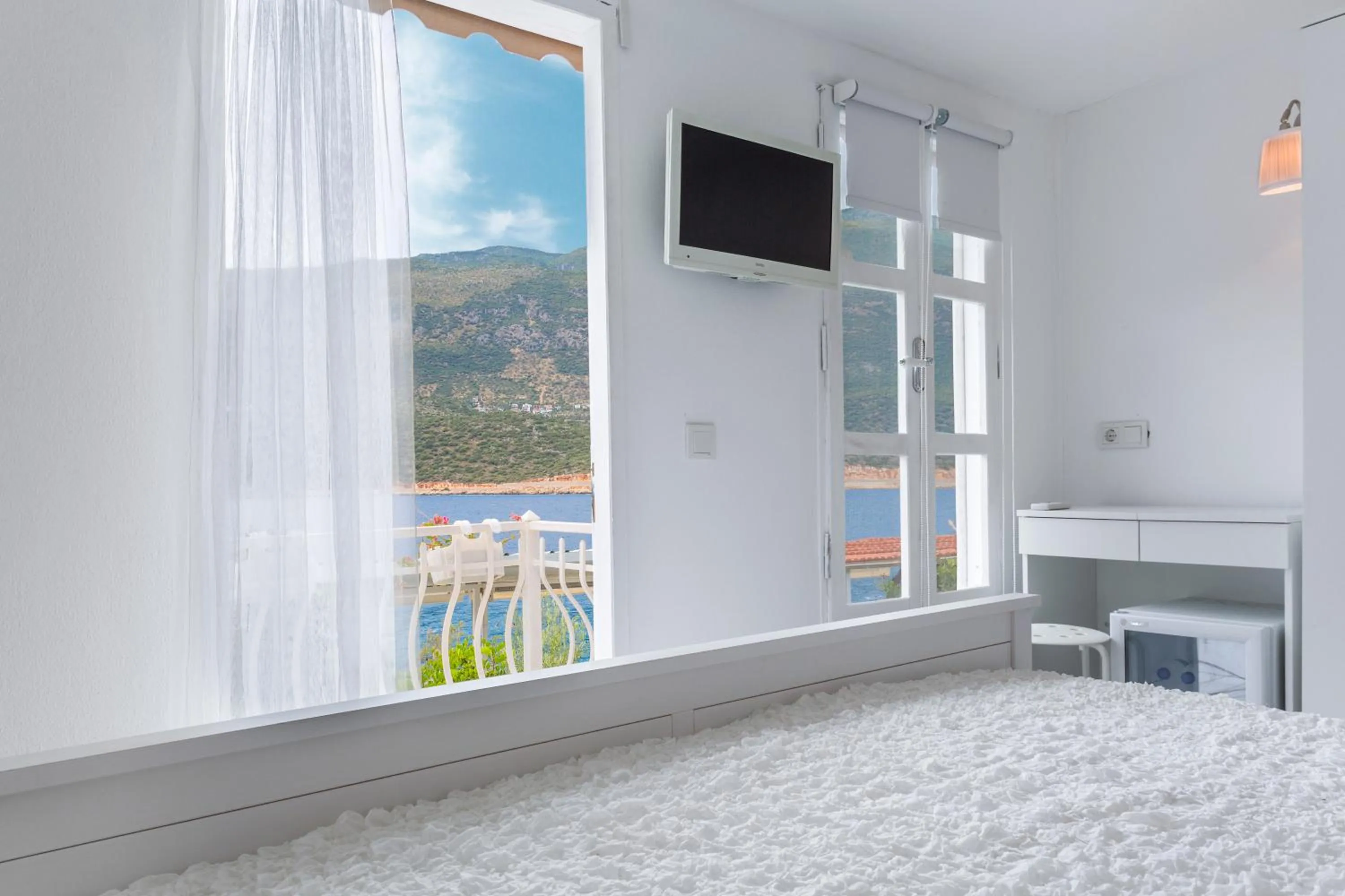 Bed in Club Çapa Hotel