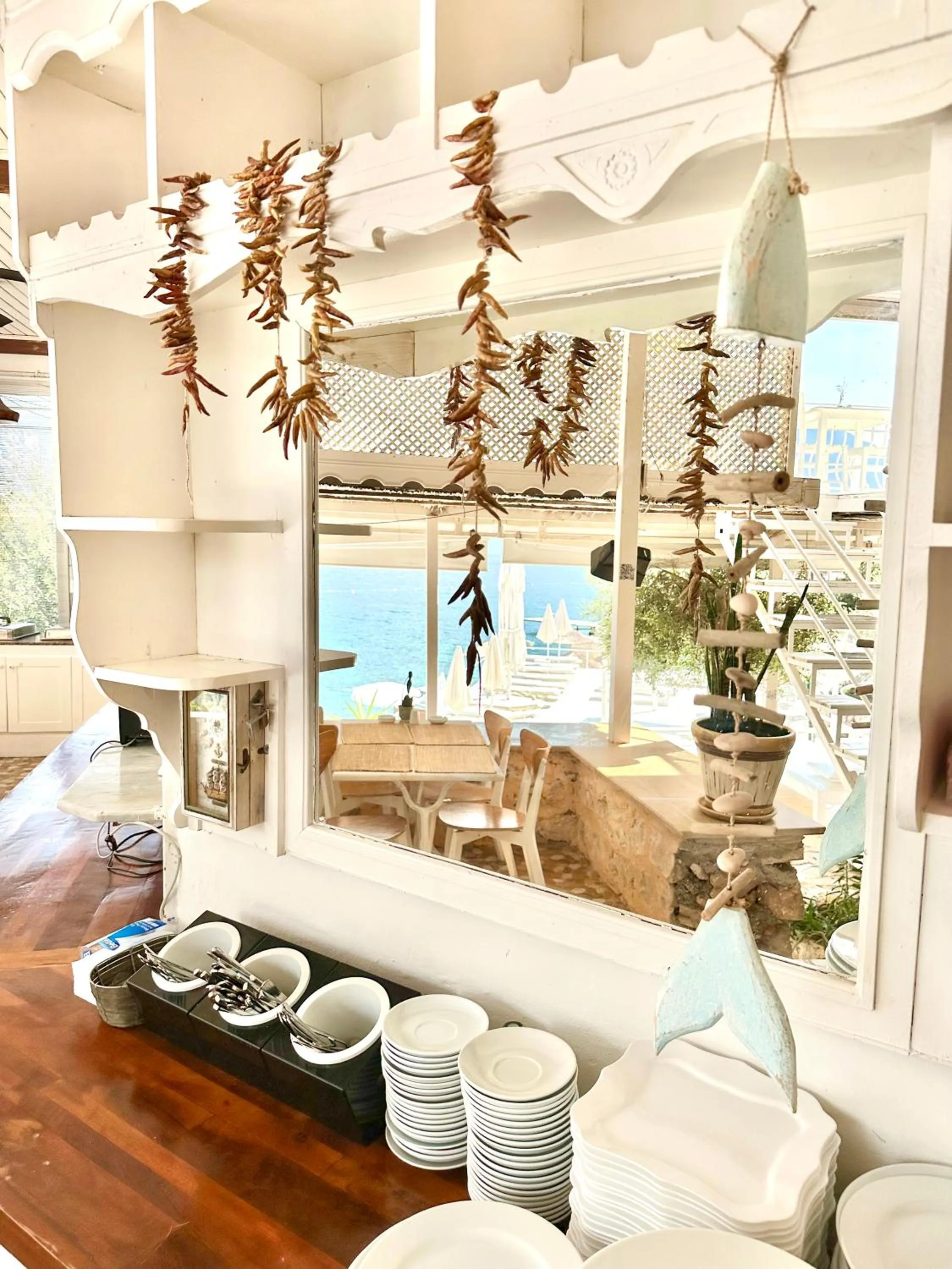 Restaurant/places to eat in Club Çapa Hotel