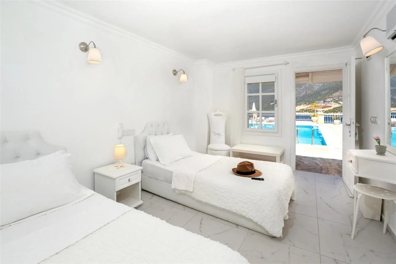 Bedroom, Bed in Club Çapa Hotel