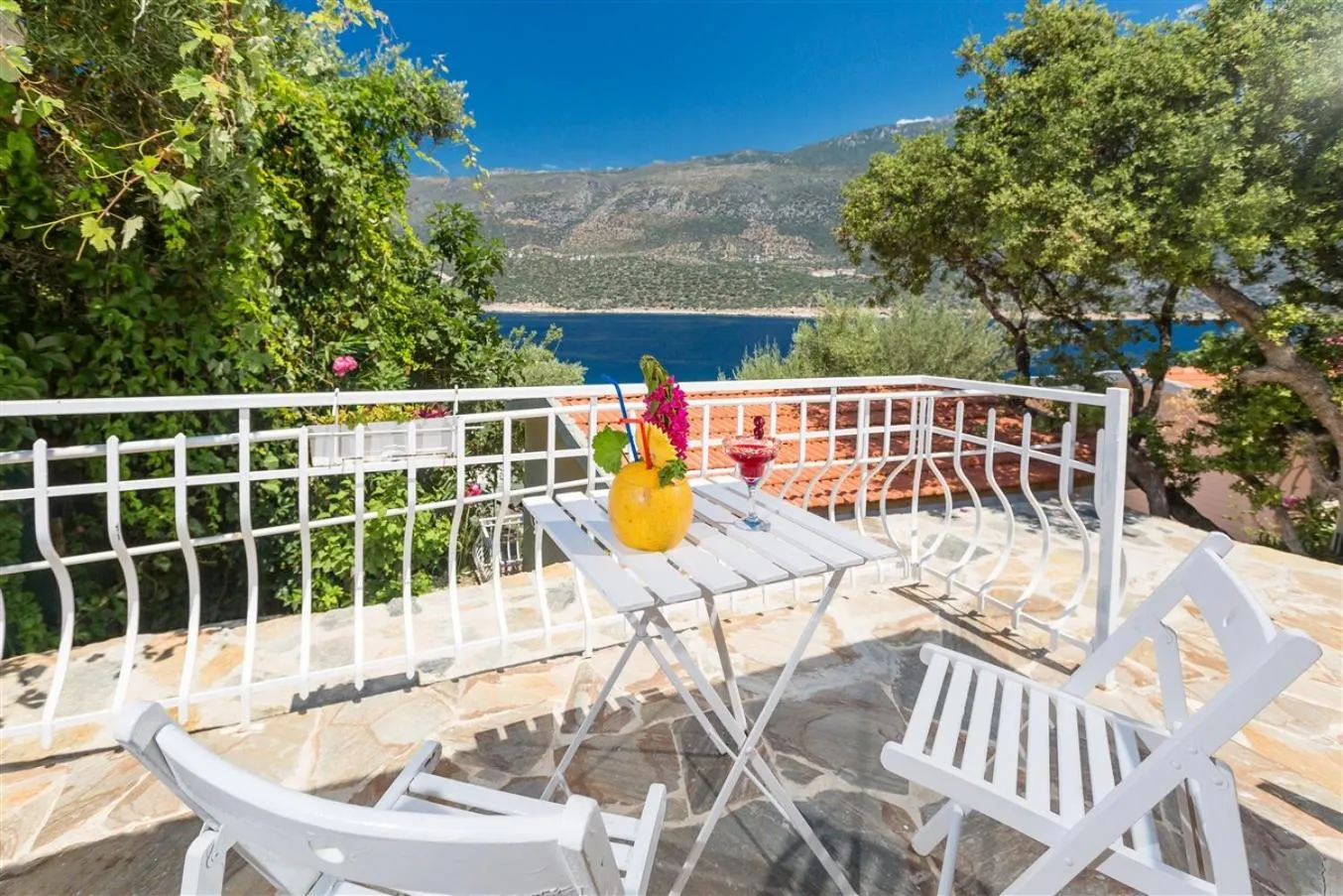 Day in Club Çapa Hotel