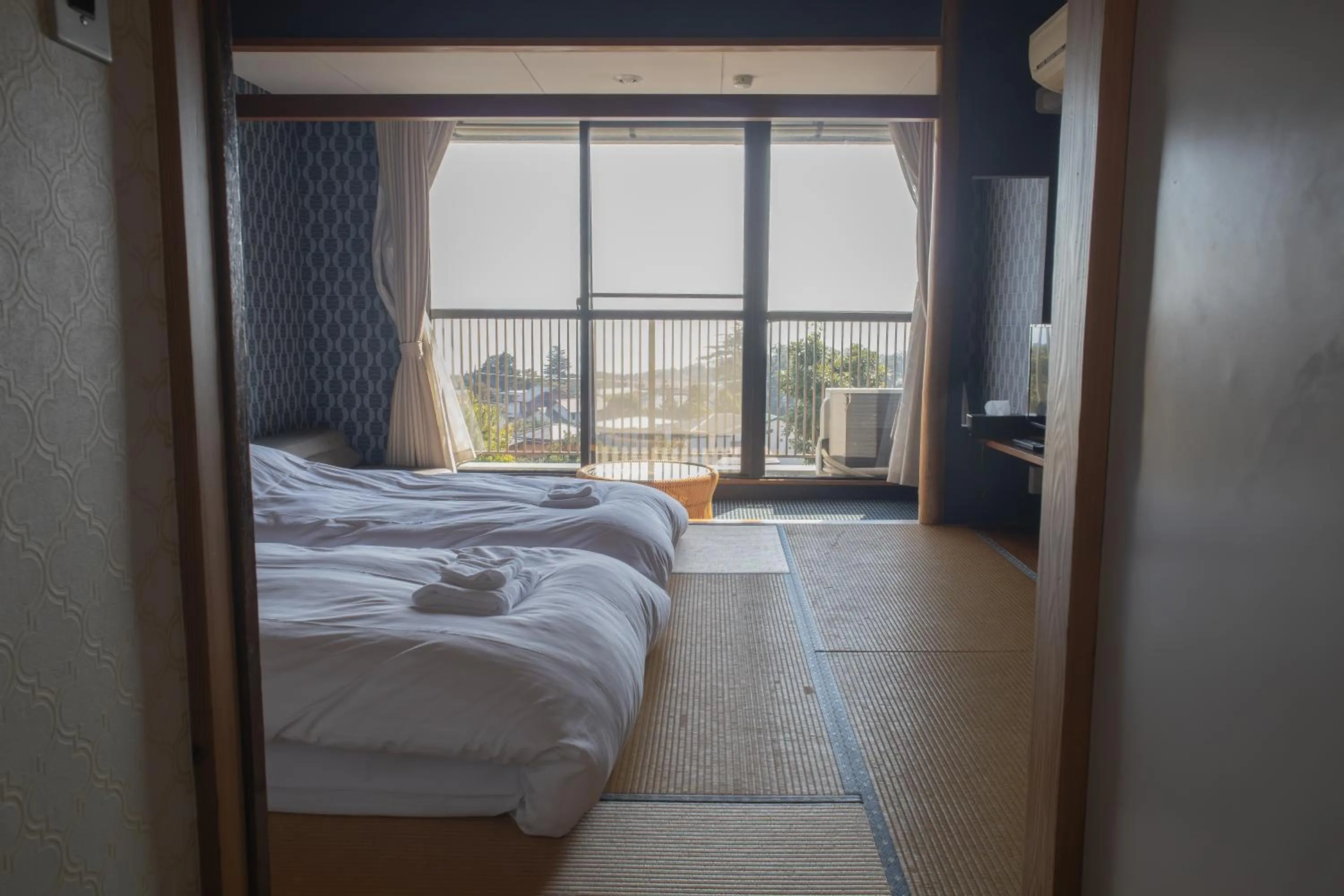 Bed in ISOLA Izukogen