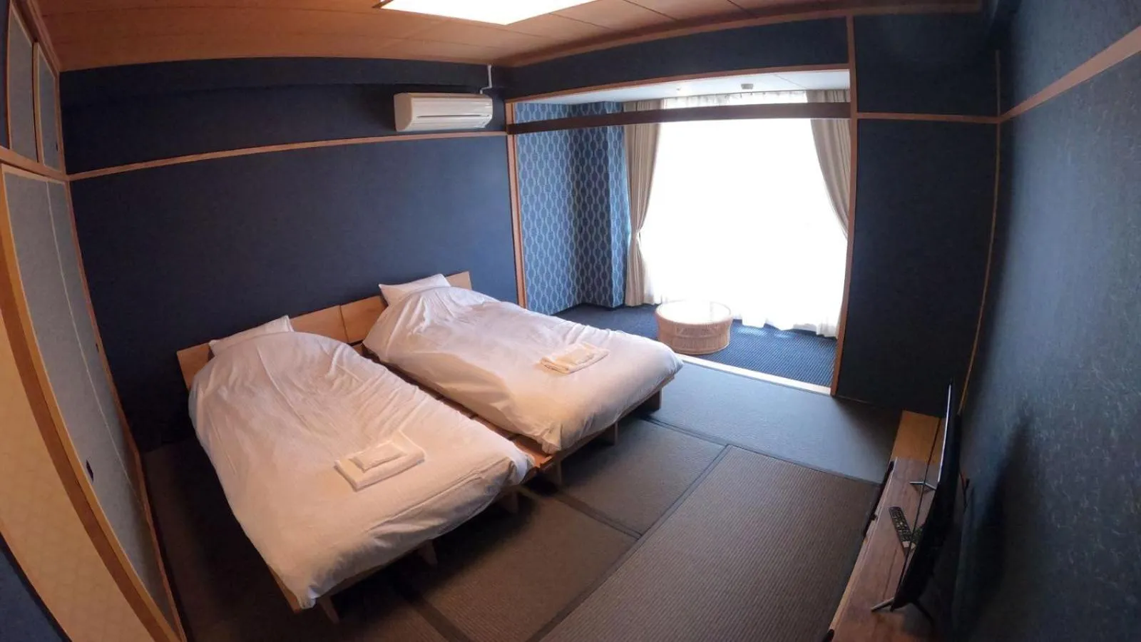 Bedroom, Bed in ISOLA Izukogen