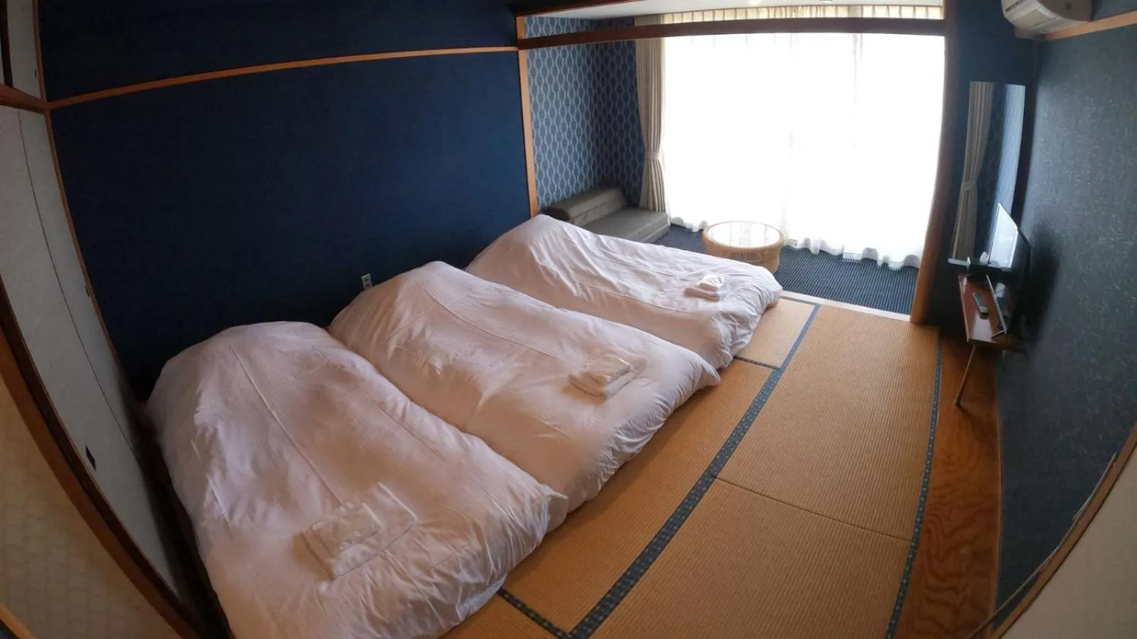 Bedroom, Bed in ISOLA Izukogen