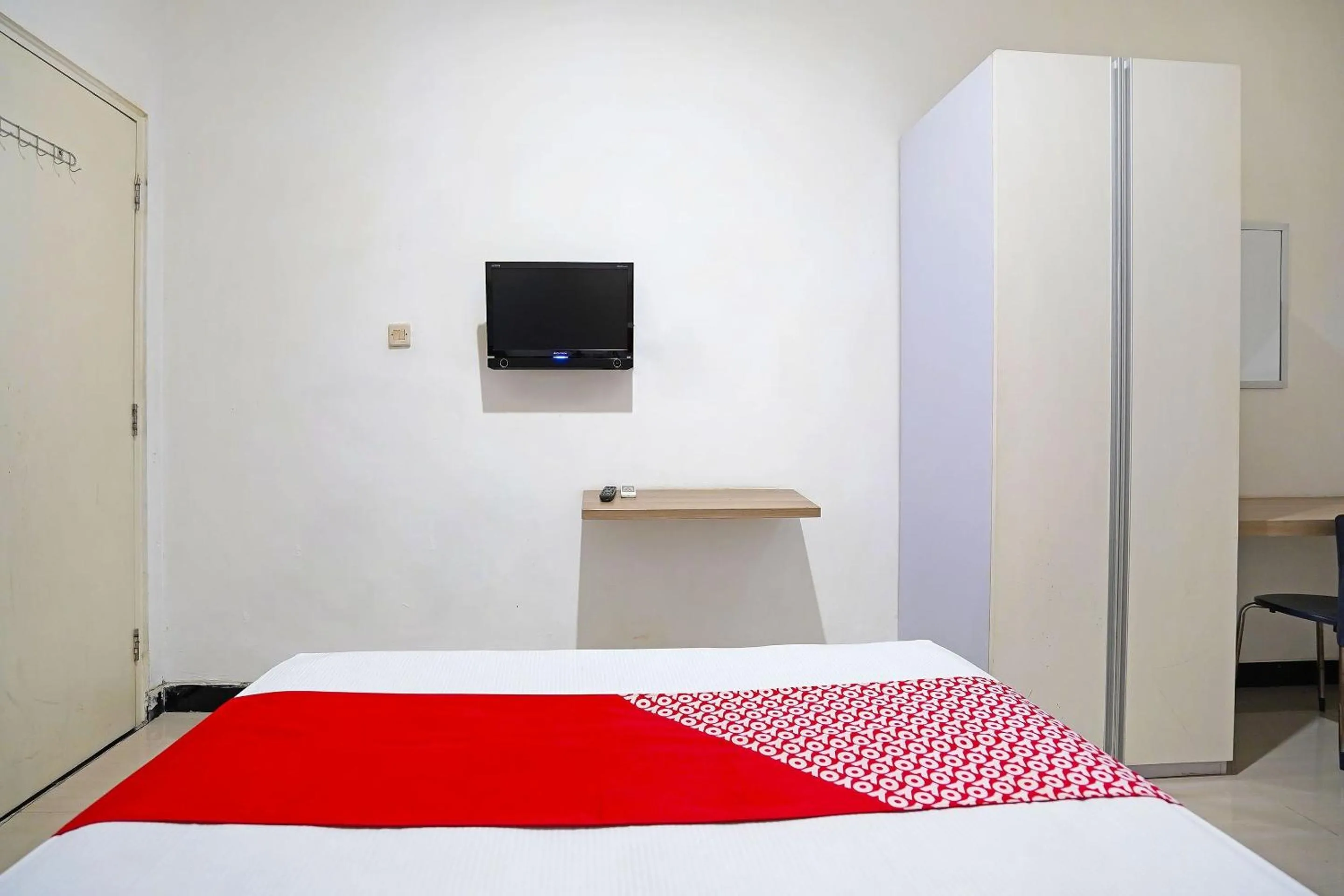 Bedroom, Bed in Hotel O Ruby Homestay Syariah