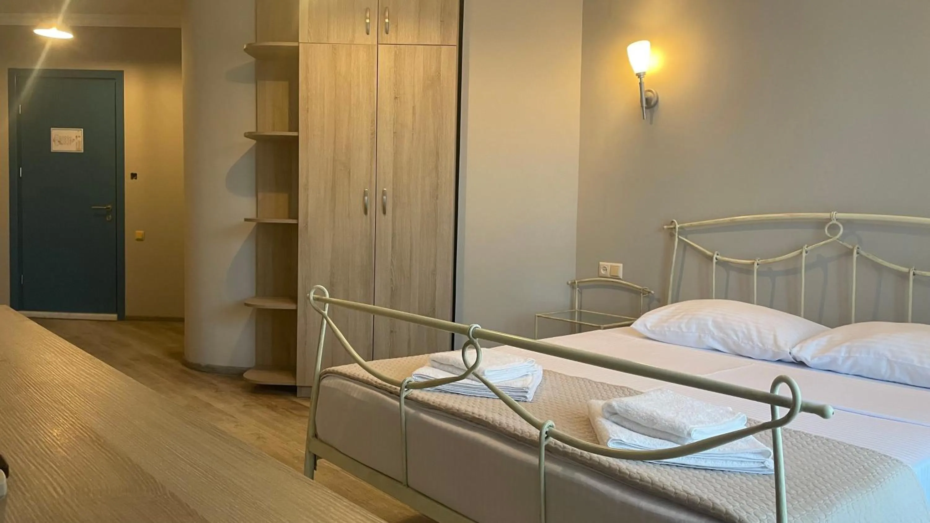 Photo of the whole room in Argo Hotel