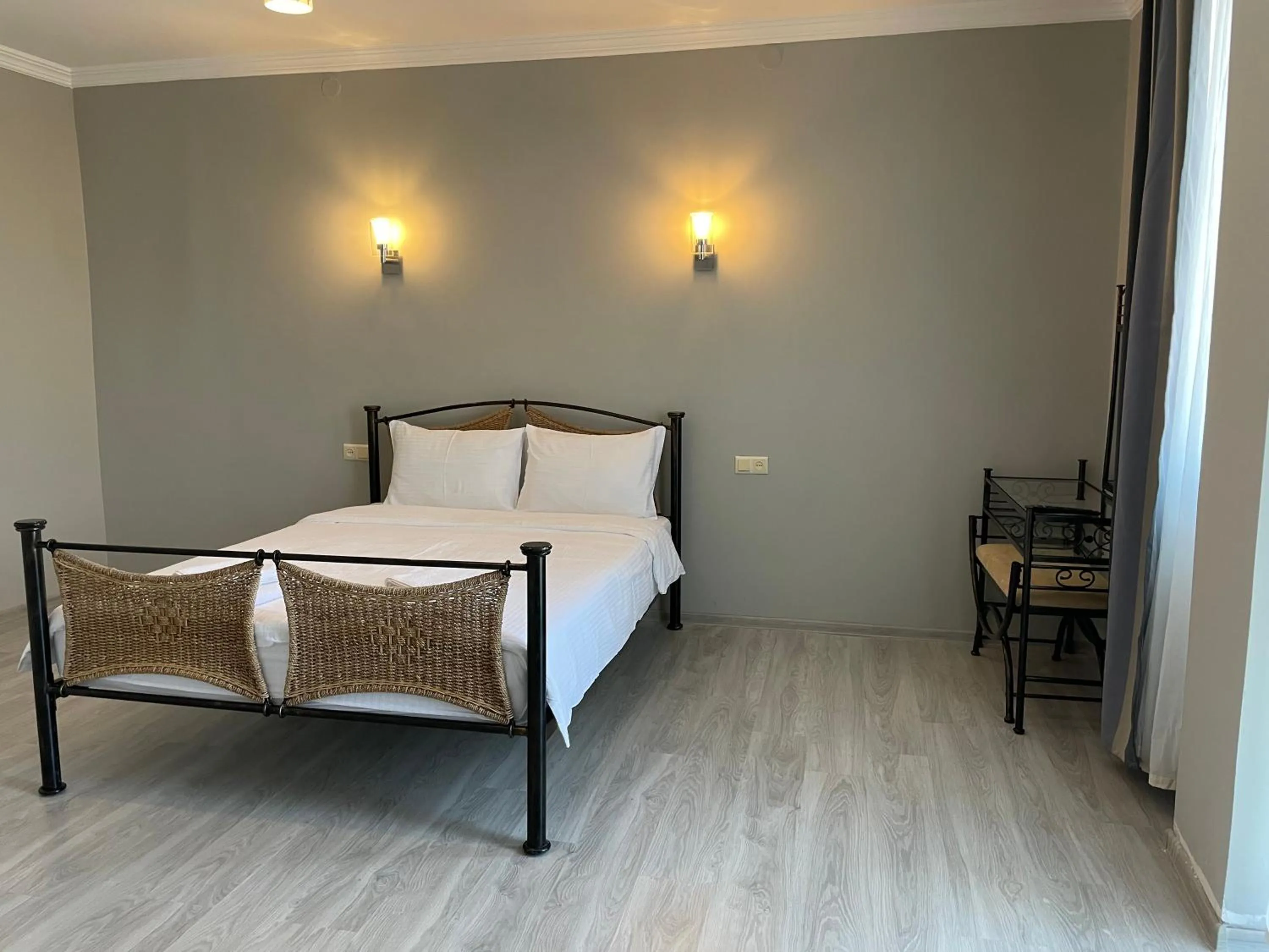 Photo of the whole room in Argo Hotel