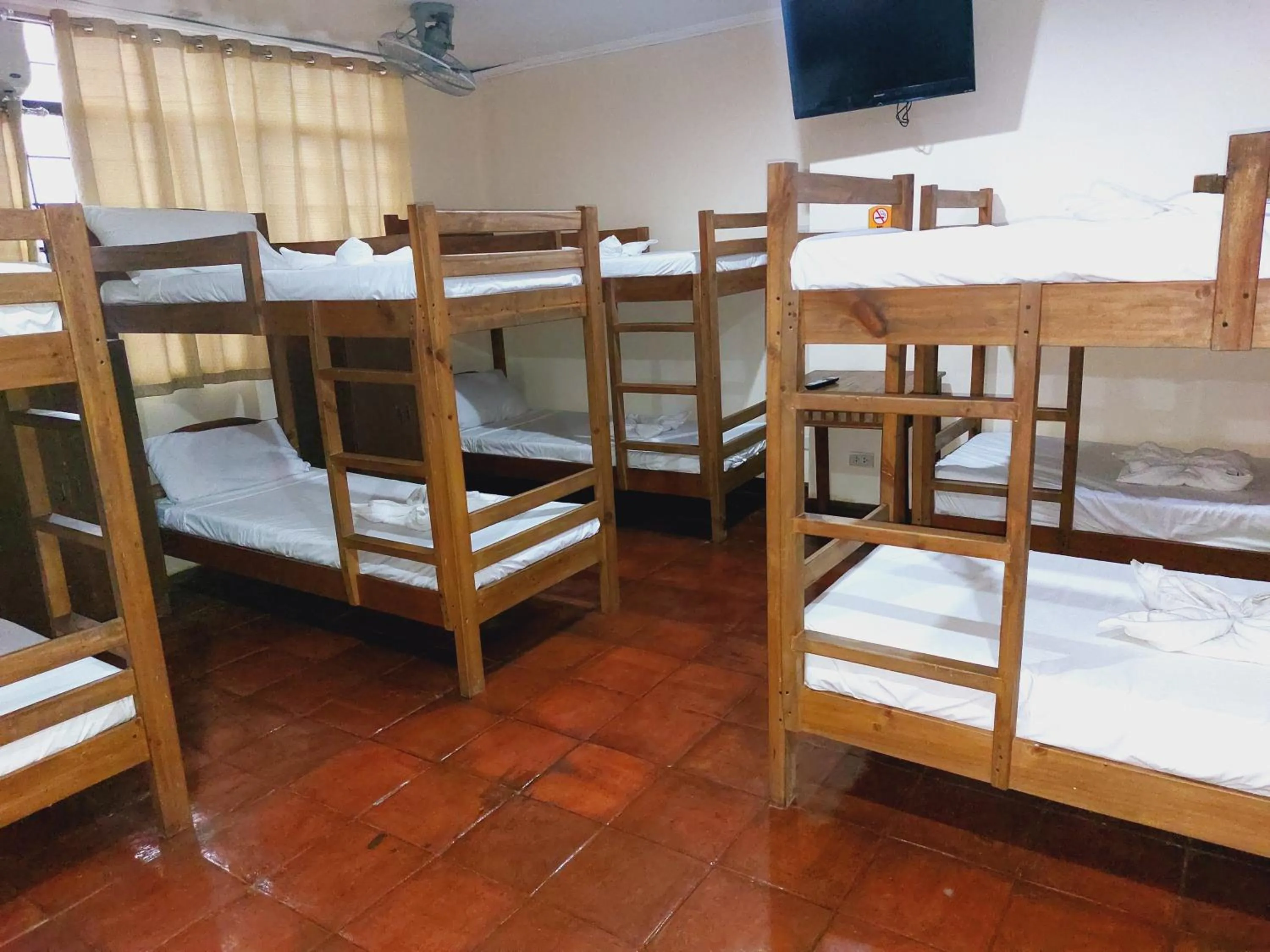 Bed in Makabata Guesthouse & Cafe