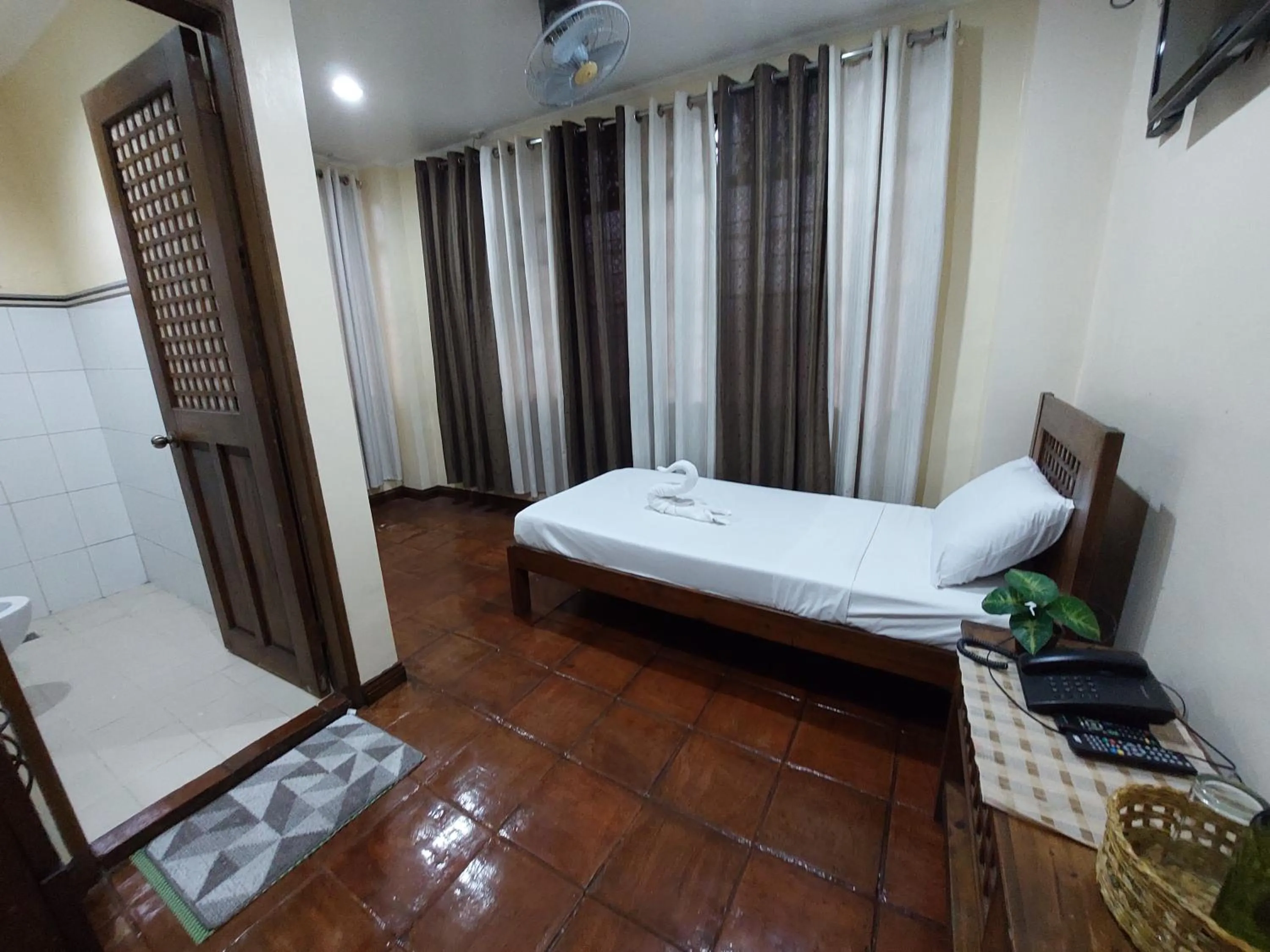 Bed in Makabata Guesthouse & Cafe