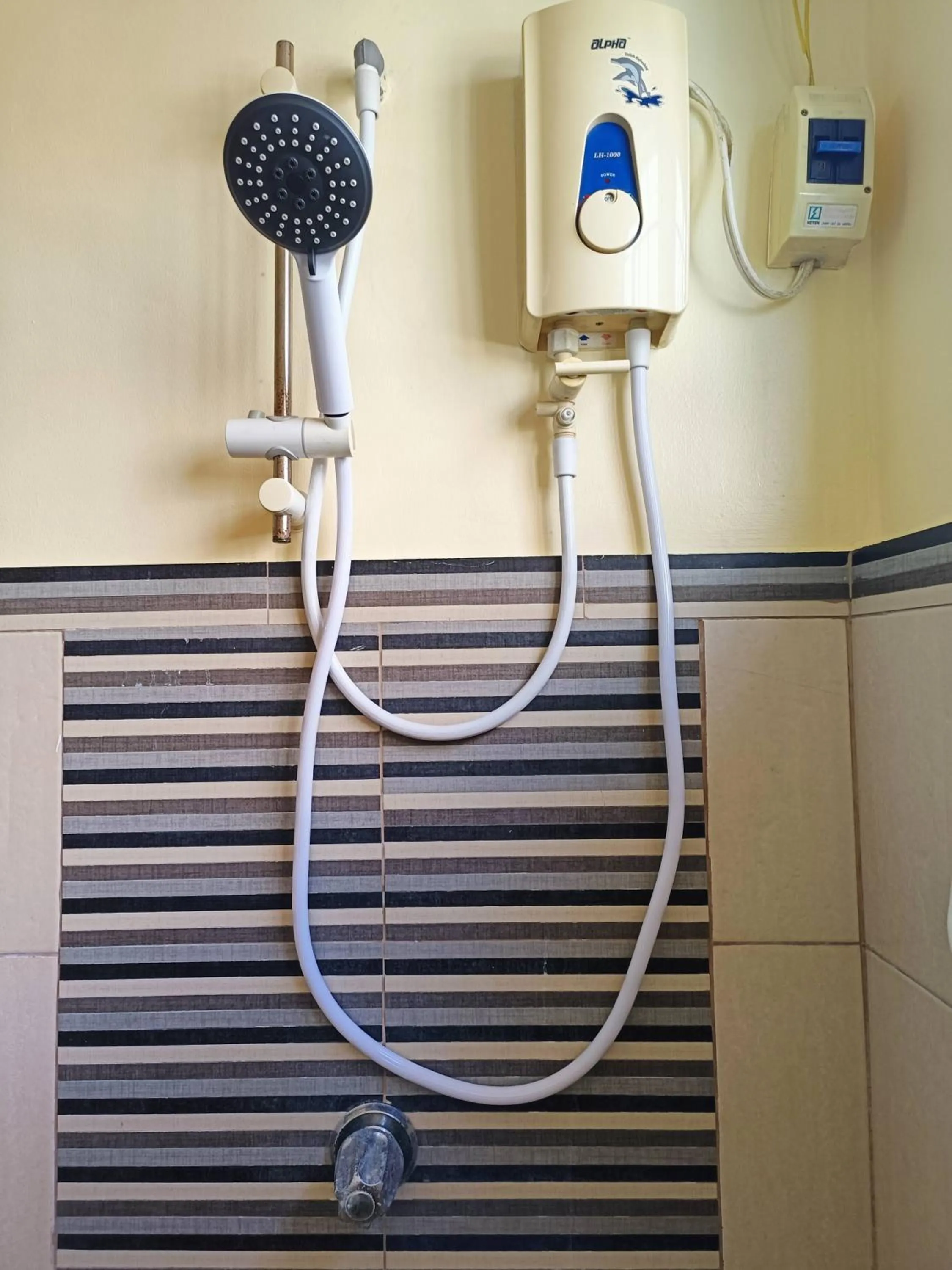 Makabata Guesthouse & Cafe