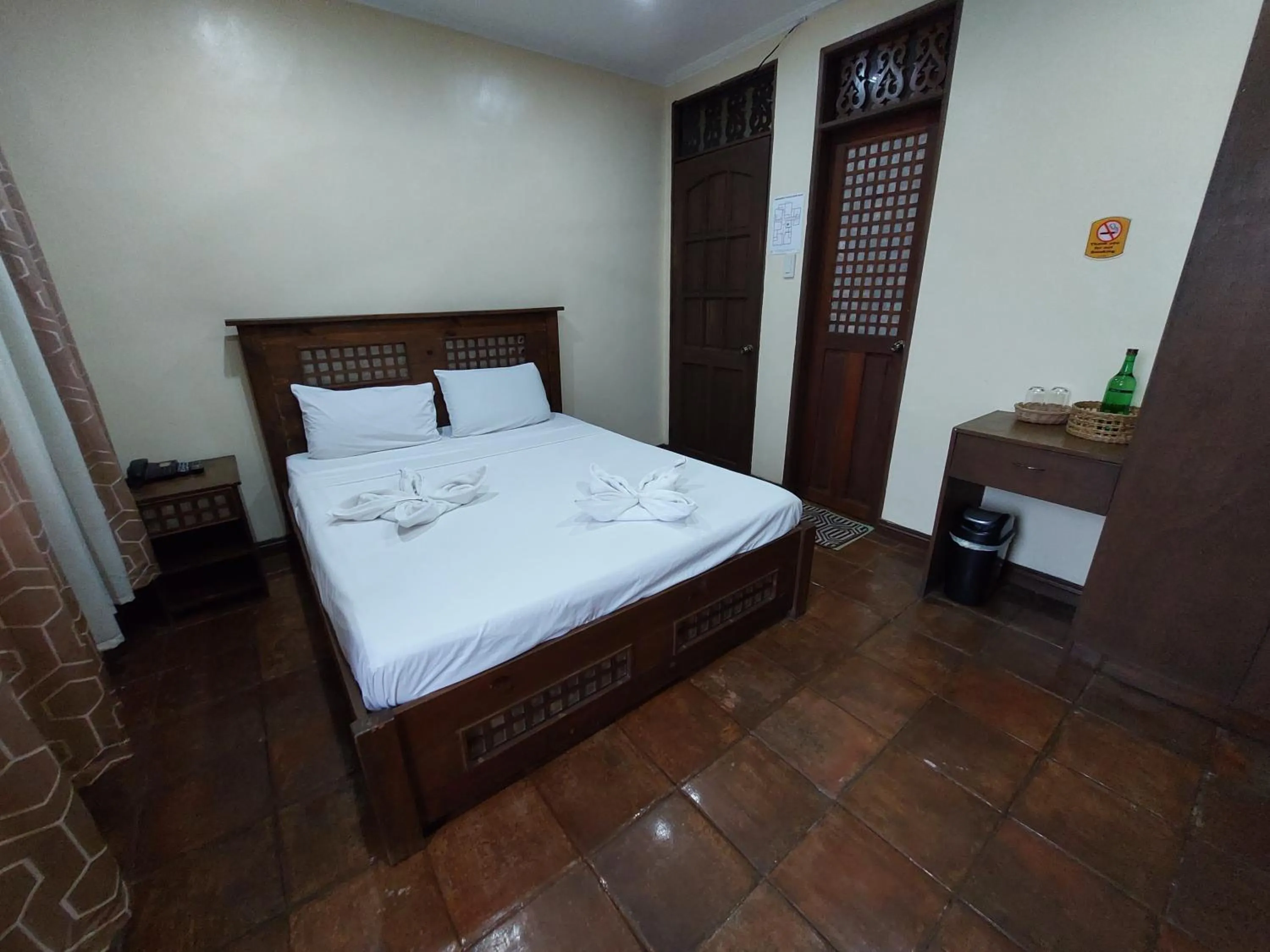 Bed in Makabata Guesthouse & Cafe