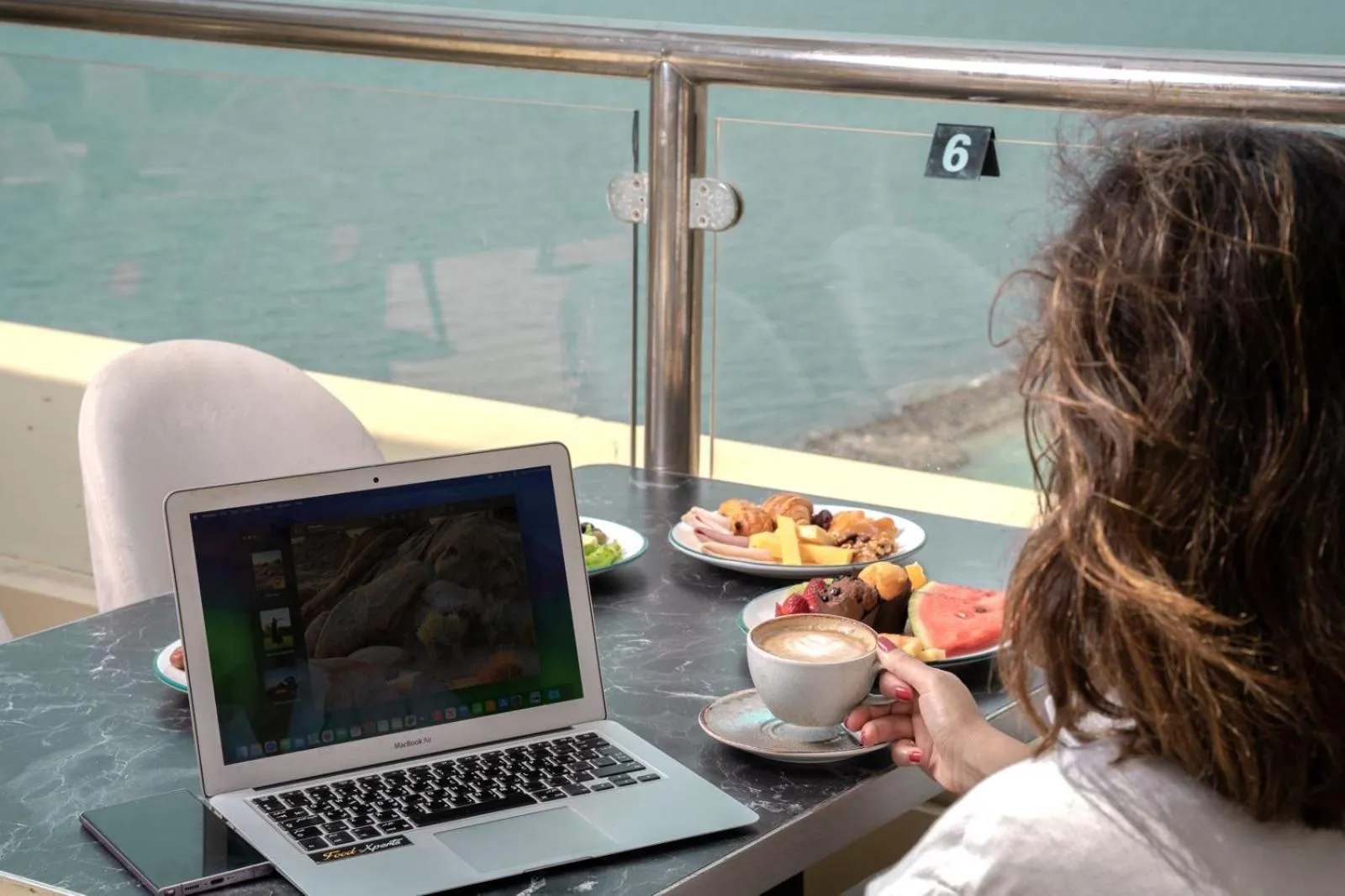 Seafront Luxury Suites Jeddah Corniche