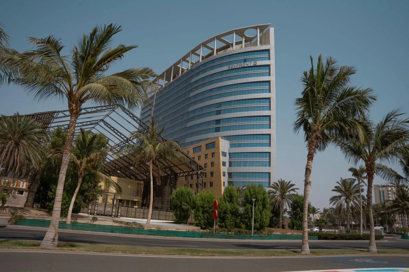 Property building in Seafront Luxury Suites Jeddah Corniche