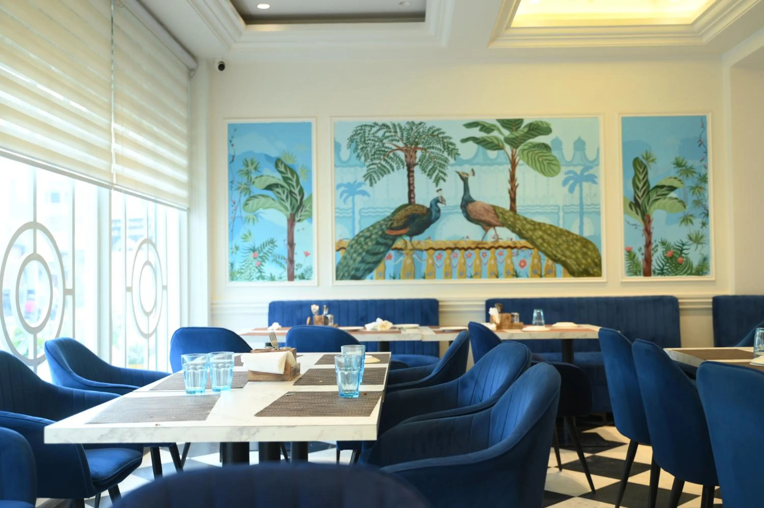 Restaurant/places to eat in Saroja Heritage, Varanasi