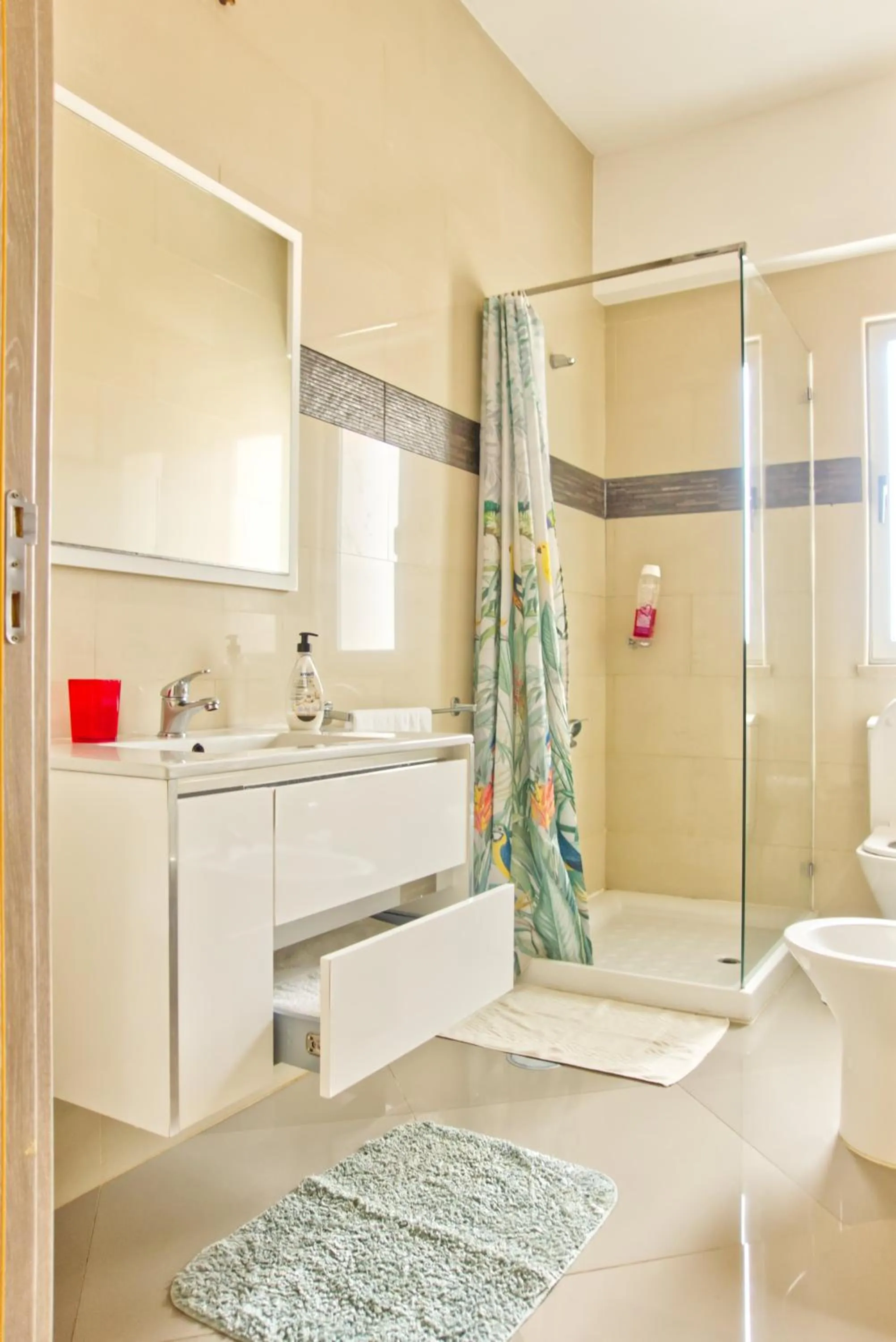 Shower in Praia Capital Residence Aparthotel