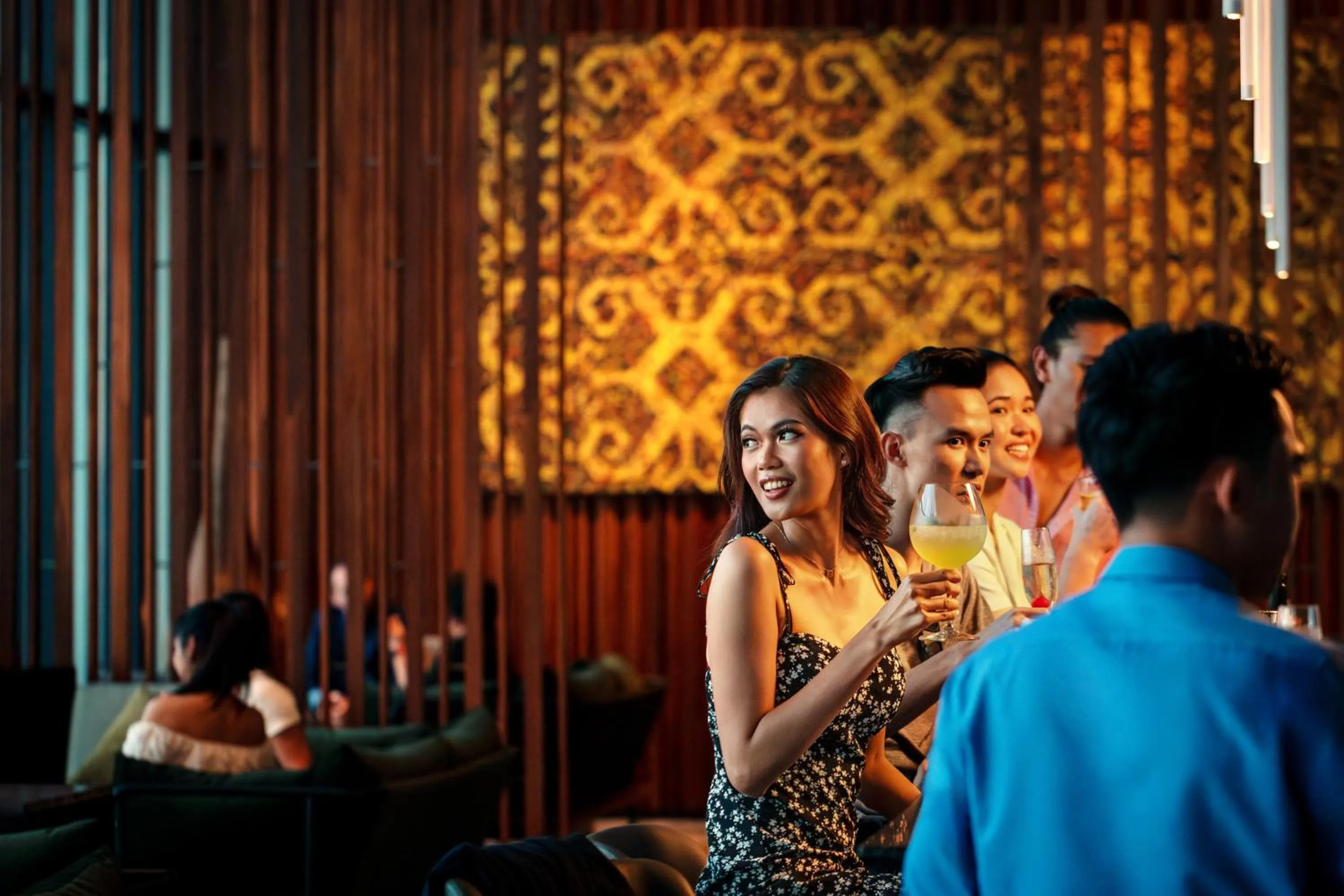 Lounge or bar in Hyatt Centric Kota Kinabalu