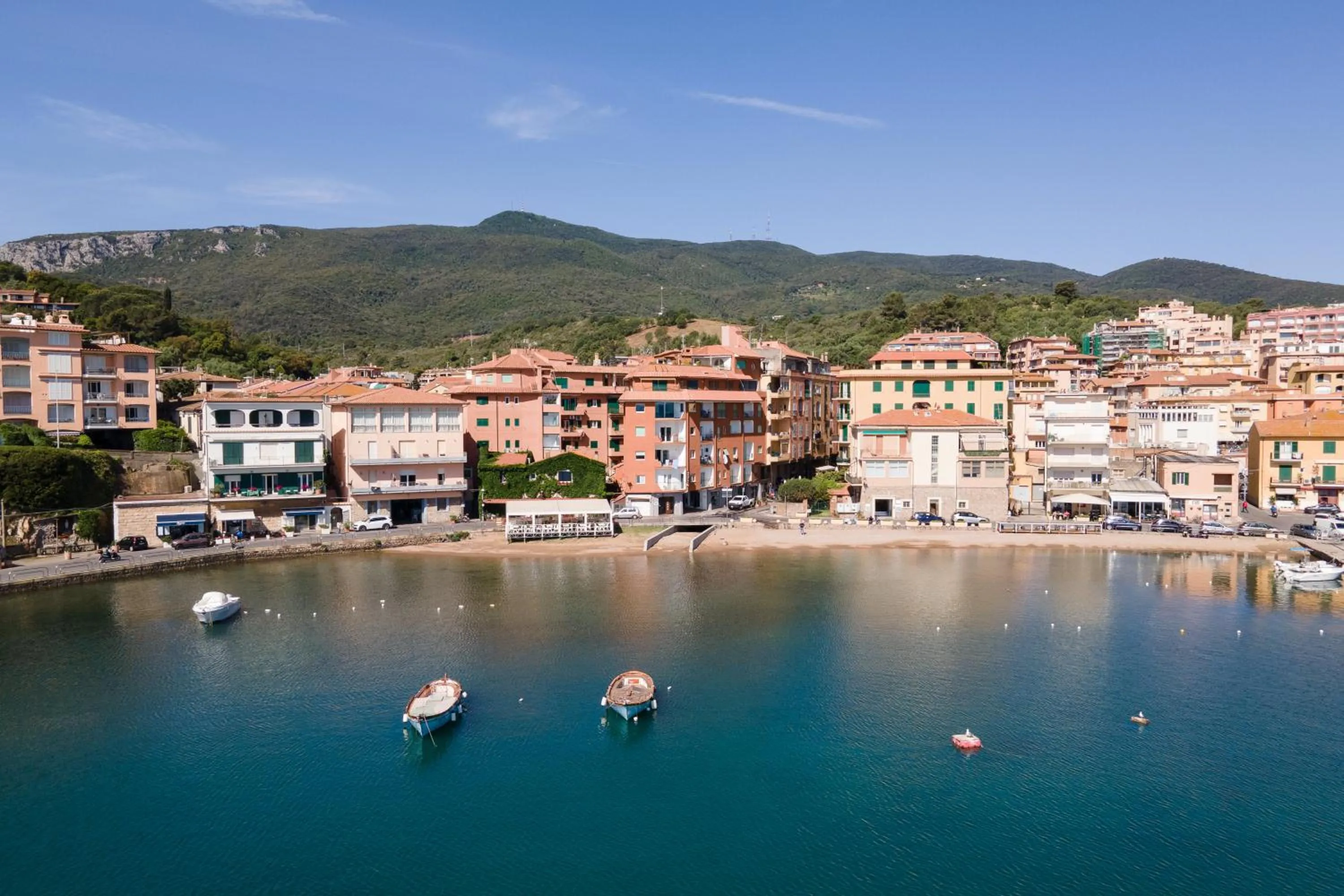 Nearby landmark in Bi Hotel