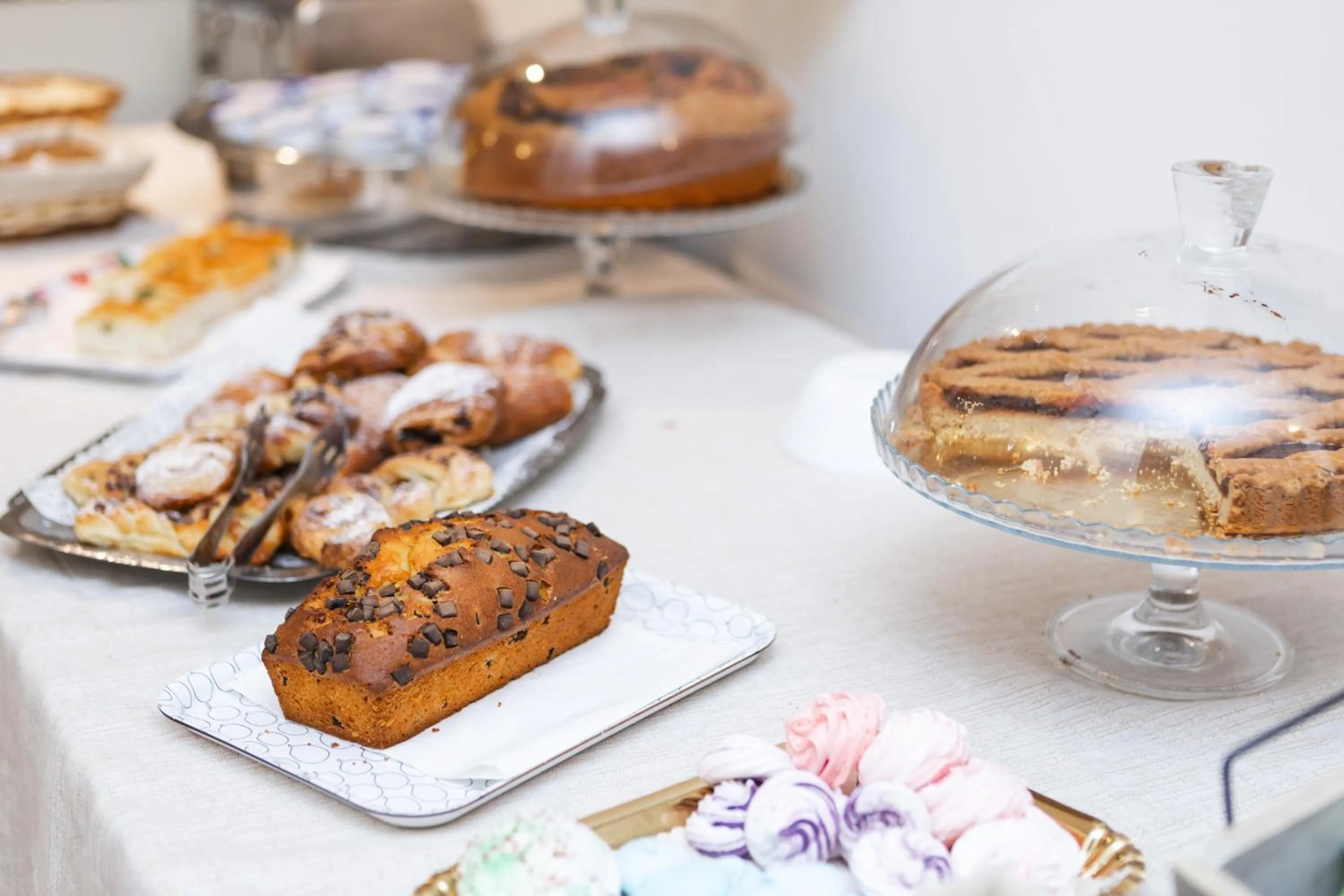 Breakfast in Bi Hotel