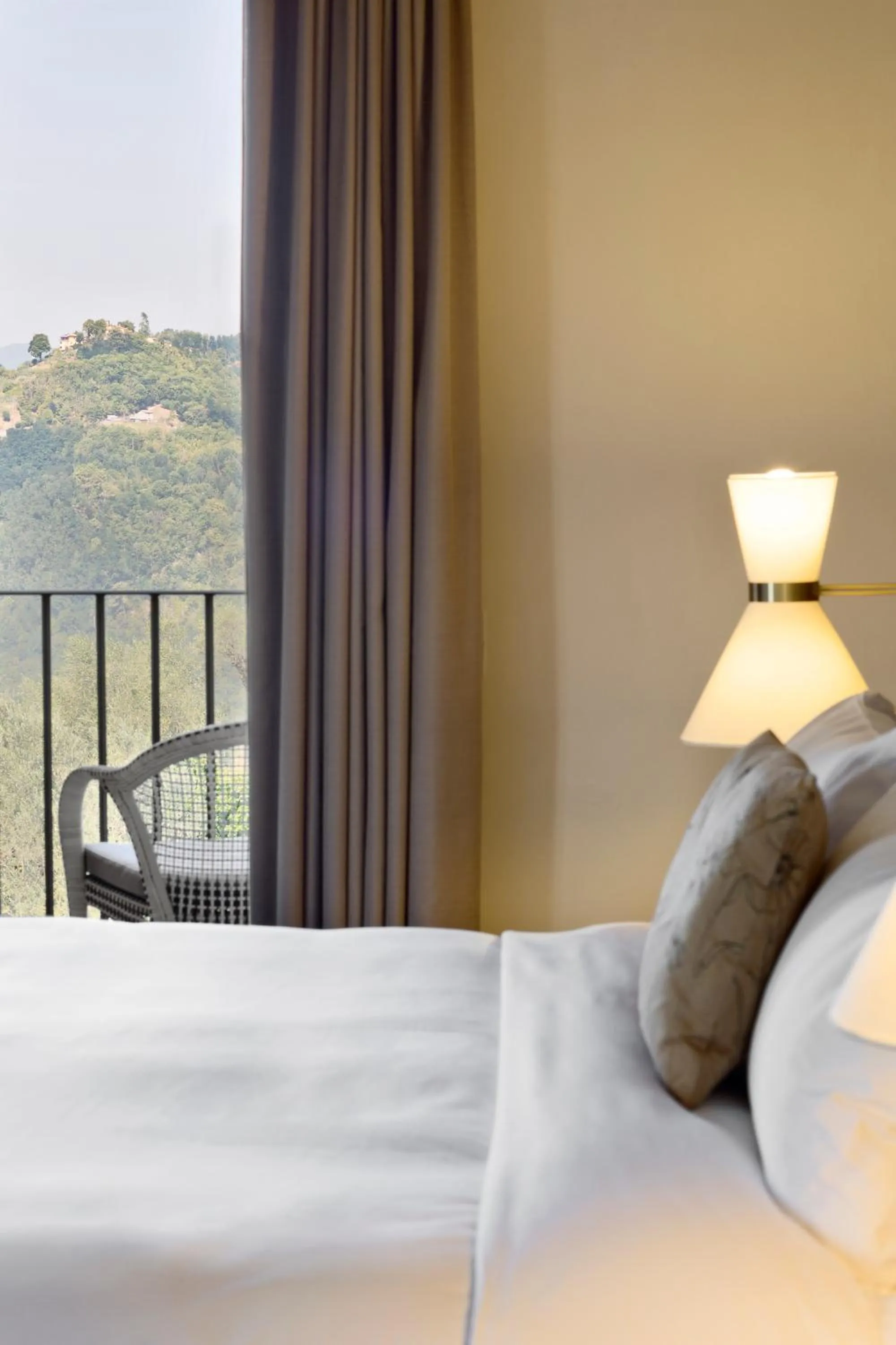 Bedroom, Bed in Renaissance Tuscany Il Ciocco Resort & Spa