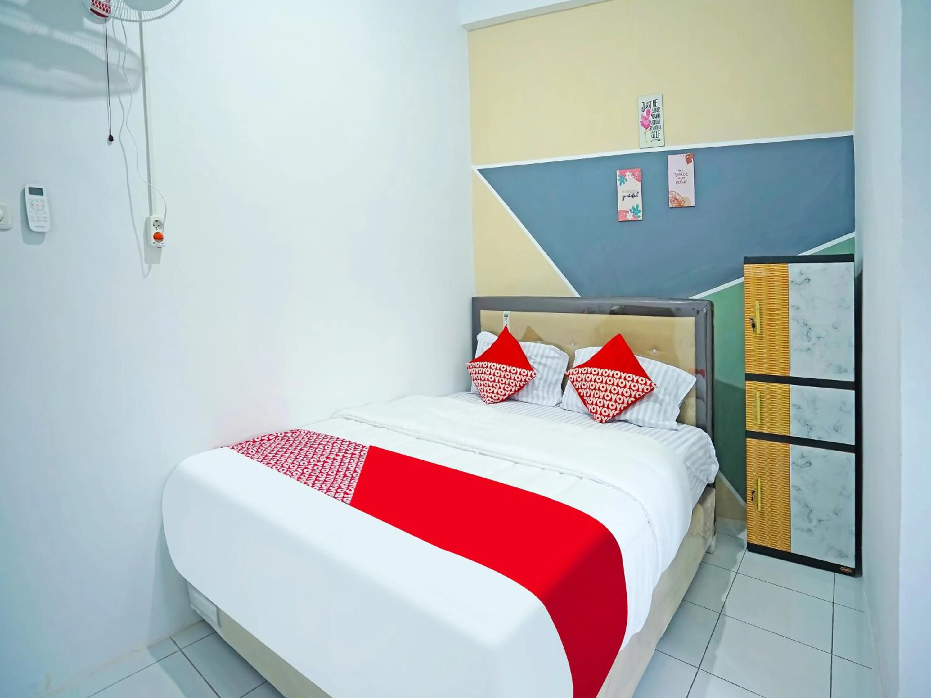 Standard Double Room in Hotel O Kost Bangau Syariah